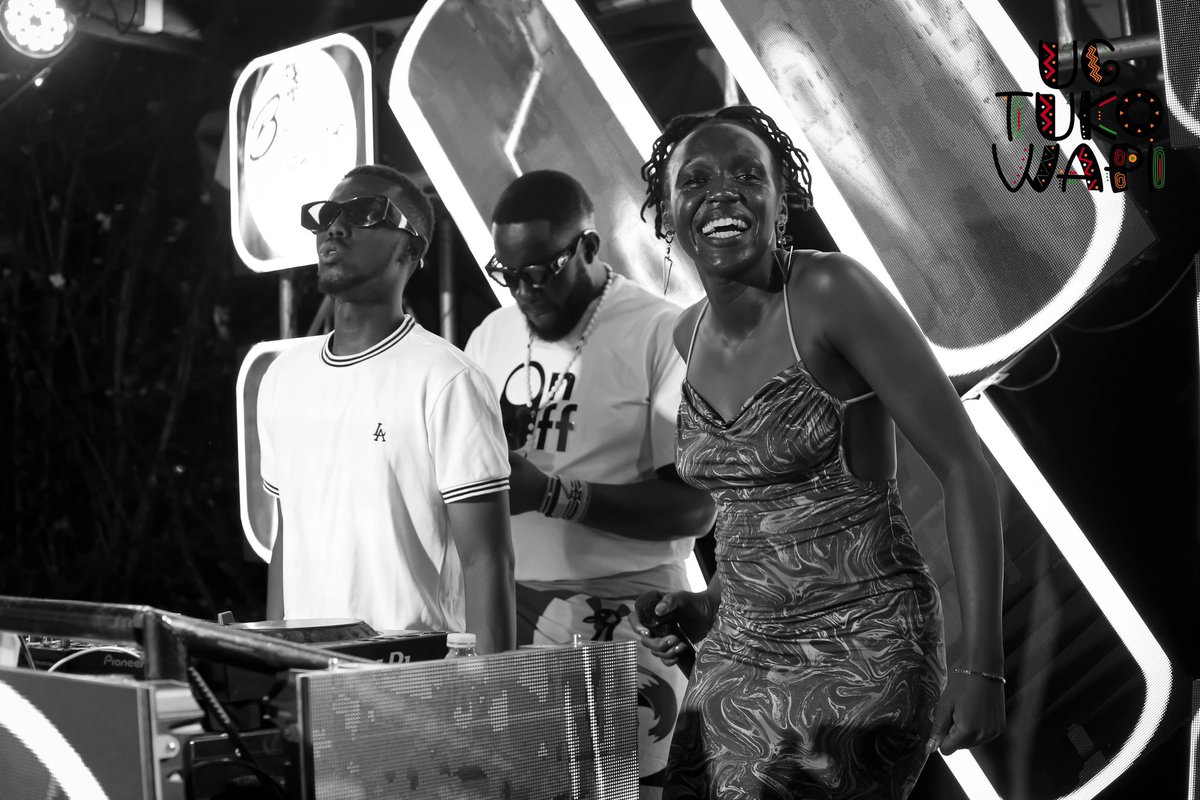 CotildaComedy's tweet image. Thank you Mbarara!
#UgTukoWapi