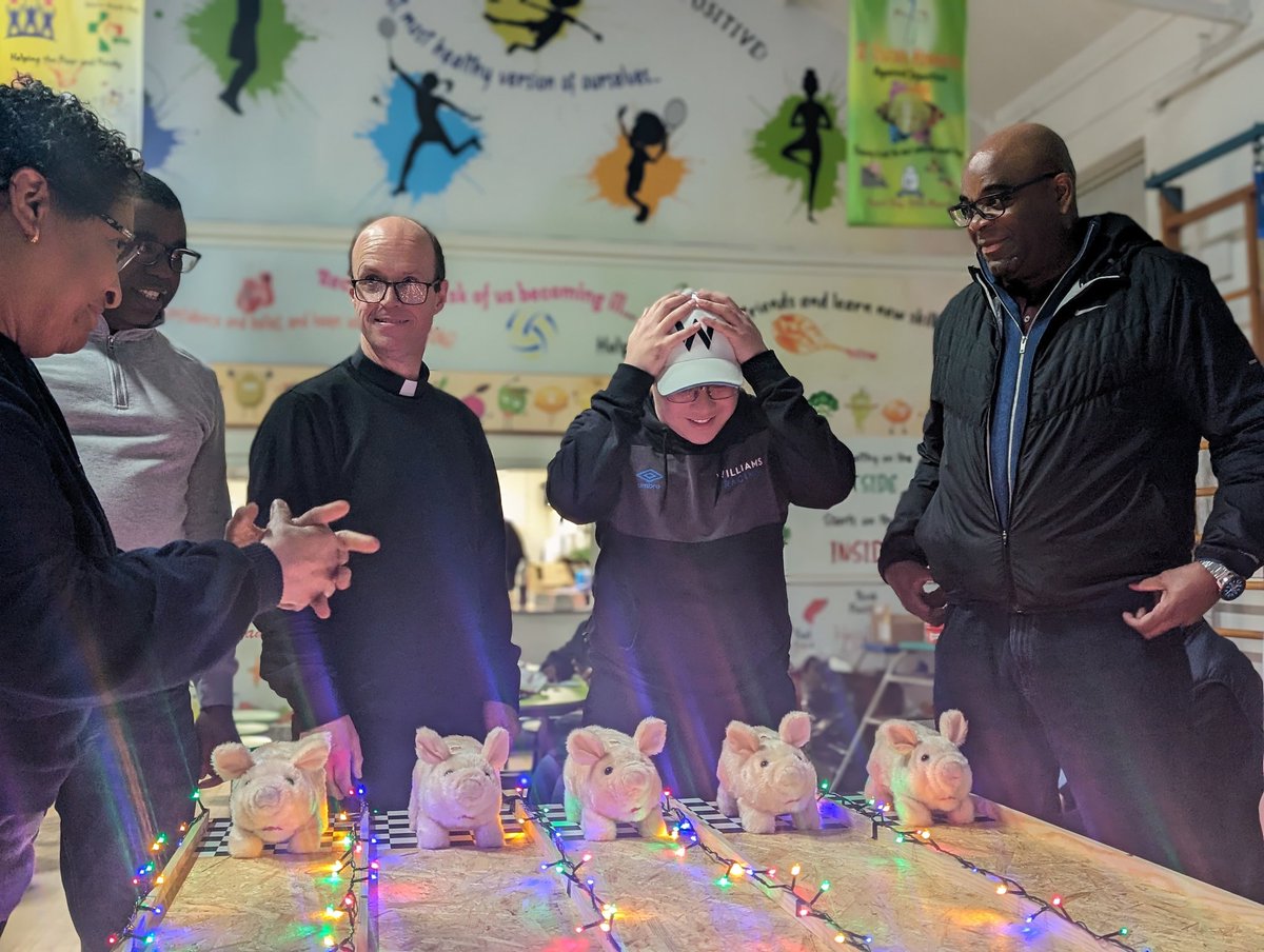 steph_walshe's tweet photo. When our Gazza @frgazza said to me, 'Steph, I've seen this thing on TikTok...' little did I know that two months later we'd have hosted a Pig Race Night, selling over 120 tickets, and raising over £700 for @CAFOD.
#divinerenovation #divinerenovationuk #catholiccommunity https://t.co/ACdsu9ywt8