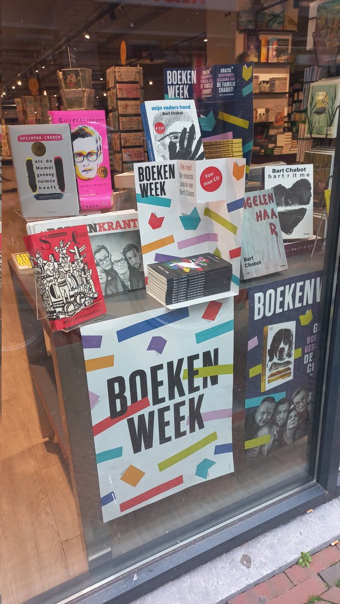 Haasbeekcentrum's tweet photo. Vandaag begint de boekenweek! 
Het boekenweekgeschenk "Gezinsverpakking " krijgt u cadeau bij besteding van € 15,- aan Nederlandstalige boeken.
Kom gezellig even langs! https://t.co/LK1E7sbP03