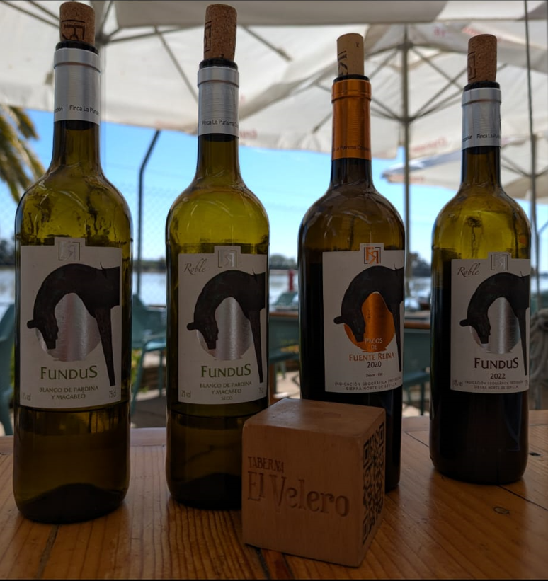 Gracias <a href="/fuentereina/">BODEGAS FUENTE REINA</a> y Ginebra 1890 Exótica por esa visita inesperada y por la cata.
Reserva tu mesa 📷 955 770 511
Taberna El Velero #LaBarqueta #TabernaElVelero #VenAPuebladelRio #BodegasFuenteReina #Ginebra1890Exotica