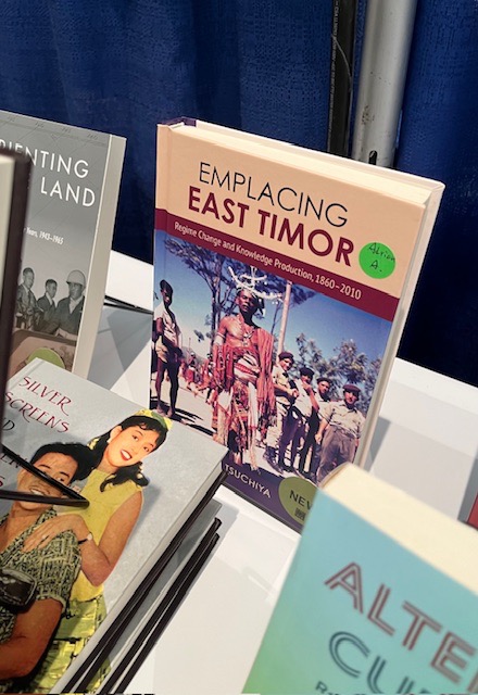 Apparently my book is already displayed at AAS in Seatle. (picture from my former boss) #AAS2024