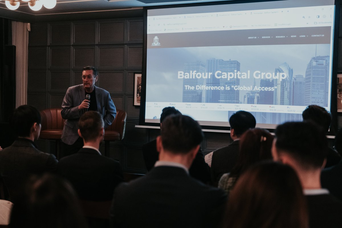 Our event in Hong Kong Soho House was incredible 🇭🇰

With our partners Balfour Capital Group, we invited 60 curated guests 🏆

And we can say there's a growing interest about crypto, security, tokenization of assets and wealth preservation from UHNWI and fund managers!