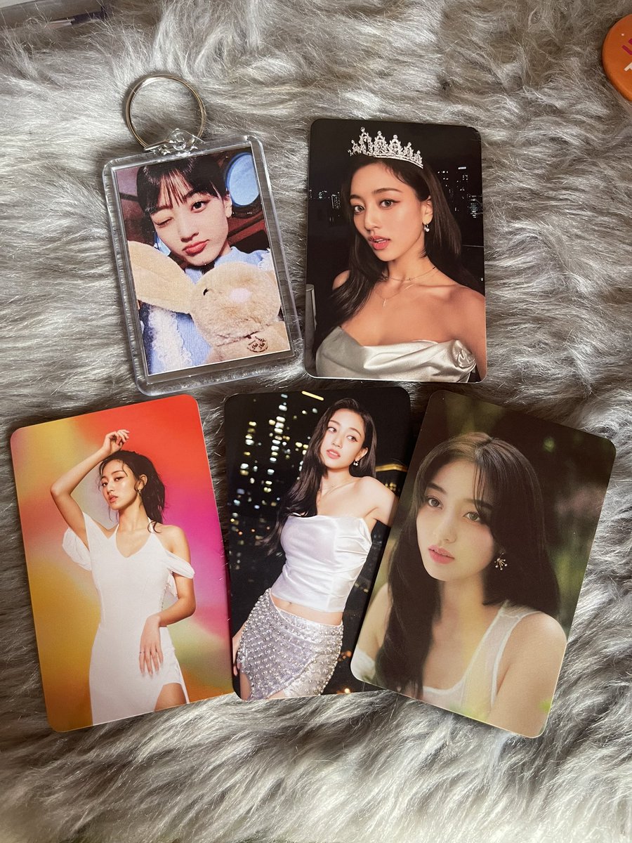 Godjihyocart's tweet photo. #HyoCartMails 💌
Hi @babybluenyny!

Jihyo crown safely came home, thank you so much for being so accommodating and sa cutie na keyring freebie! Sa uulitin na budol! 🥰🫶 https://t.co/RzgQduQ8eh