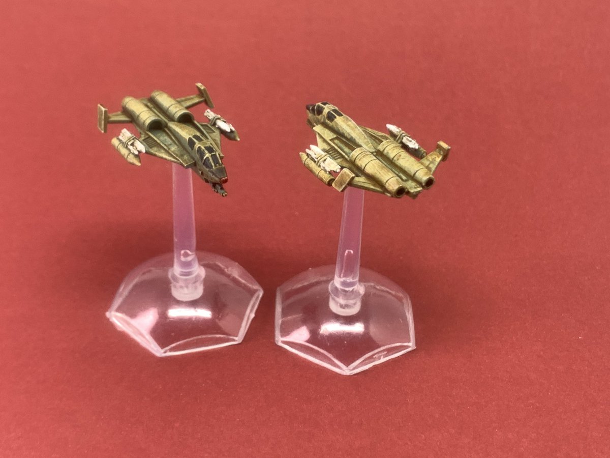 TheRealGeektown's tweet photo. Painted up some Scorpion Fighters. #geektown #starships #Wargameminiatures  #spaceships #paintedminiatures #buckrogers https://t.co/zTs3N8MT9n
