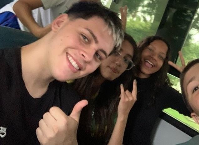 thalitaradacha_'s tweet photo. saudades do prof caio.. https://t.co/zct2fNSZQo