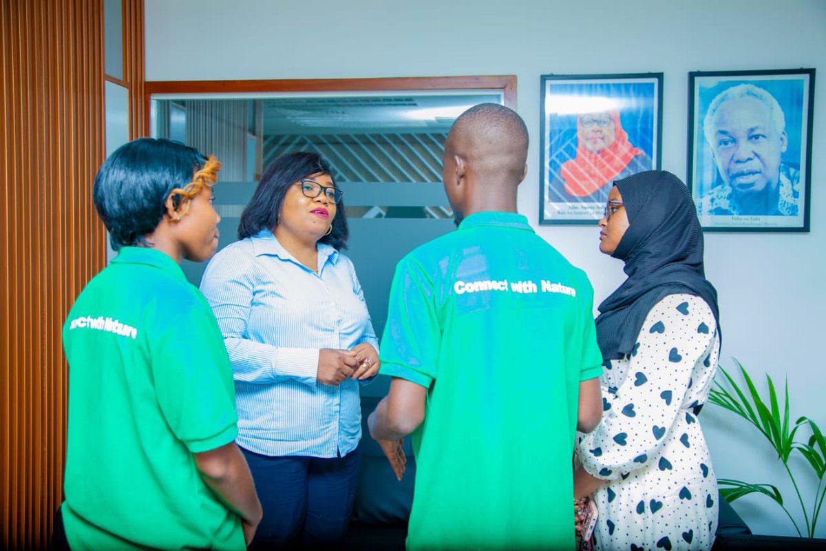 assembletz's tweet photo. Assemble Insurance Tanzania kushikiana na taasisi ya Mazingira Plus, tumechangia idadi ya miti hamsini (50) ambayo itapandawa sehemu mbalimbali katika Jiji letu la Dar Es Salaam.  

Jitihada hizi ni kwa ajili ya kupambana  na ya mabadiliko ya hali ya hewa.

#AssembleInsurance https://t.co/SHl7w1duuI