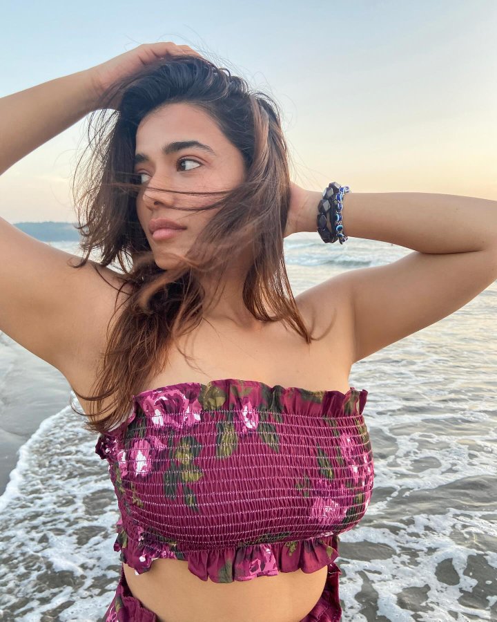 GIxK8m_X0AAFLDo?format=jpg&name=900x900