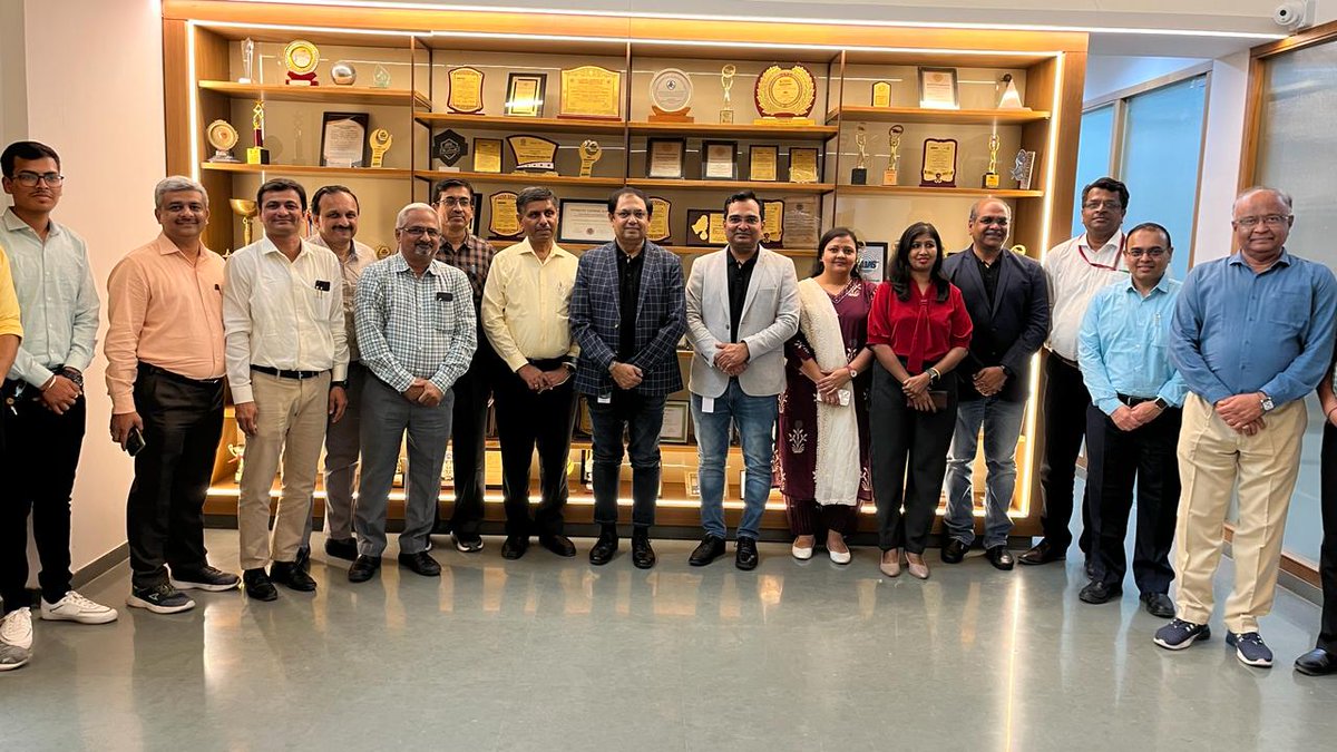 MoU Review Meeting: Nirma University & Worley India Pvt. Ltd. discussed past activities, future plans, and strategies on 15th March 2024. Exciting collaborations ahead! 

#NirmaUniversity #MoU #Collaboration #FuturePlans #Technology #ITNU #NirmaUni