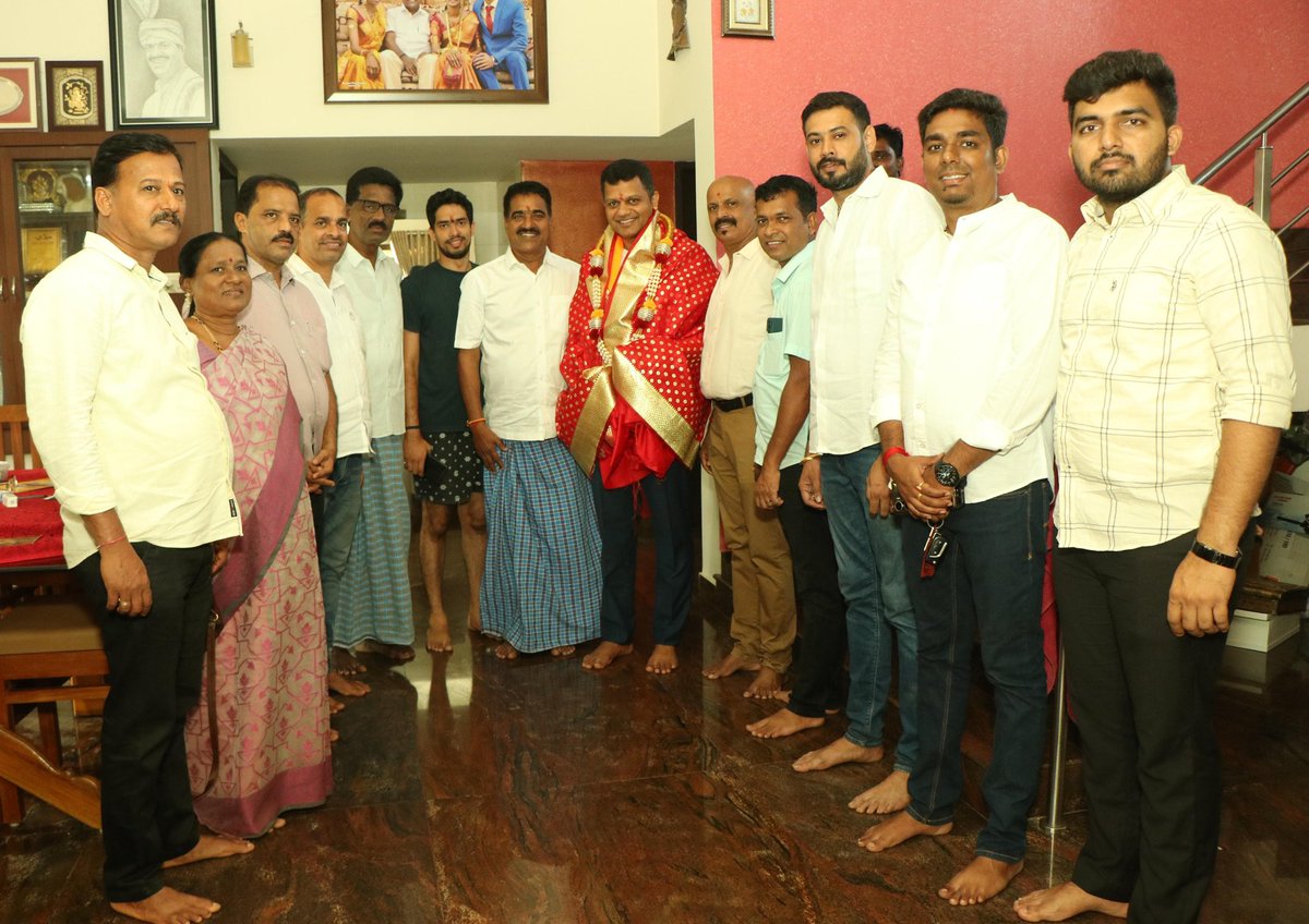 Paid a visit to our MLA of Mulki Moodabidri constituency @KotianUmanath at his residence & support to ensure the lotus blooms all across #DakshinaKannada. One goal… one motto #AbkiBaar400Paar … #PhirEkBaarModiSarkar🪷 #Day3 #LokSabhaElections2024 #ViksitBharat #Bharat