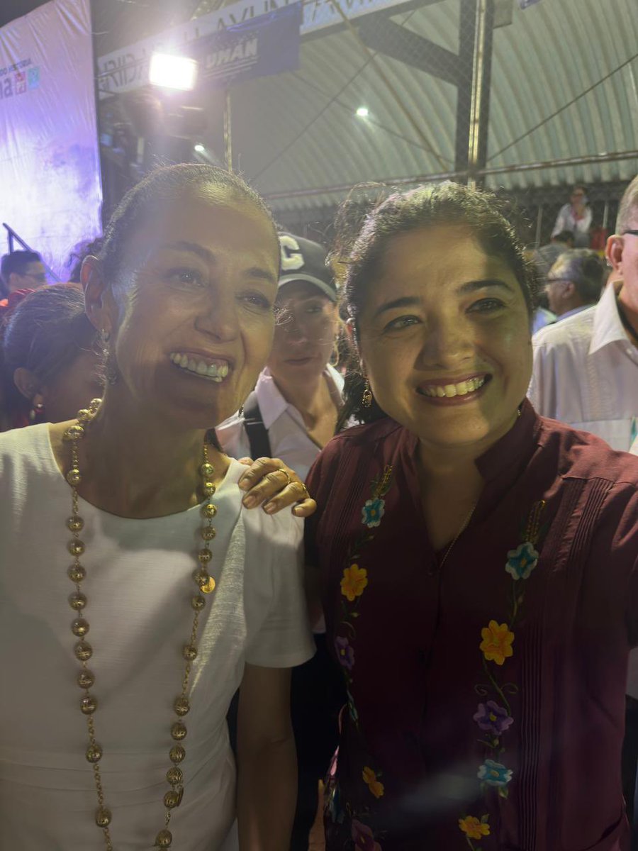 PaliMQ's tweet photo. Es un honor recibir en mi municipio #Umán a la próxima presidenta de México la Dra Claudia Sheinbaum @Claudiashein https://t.co/4WcHL2uza2