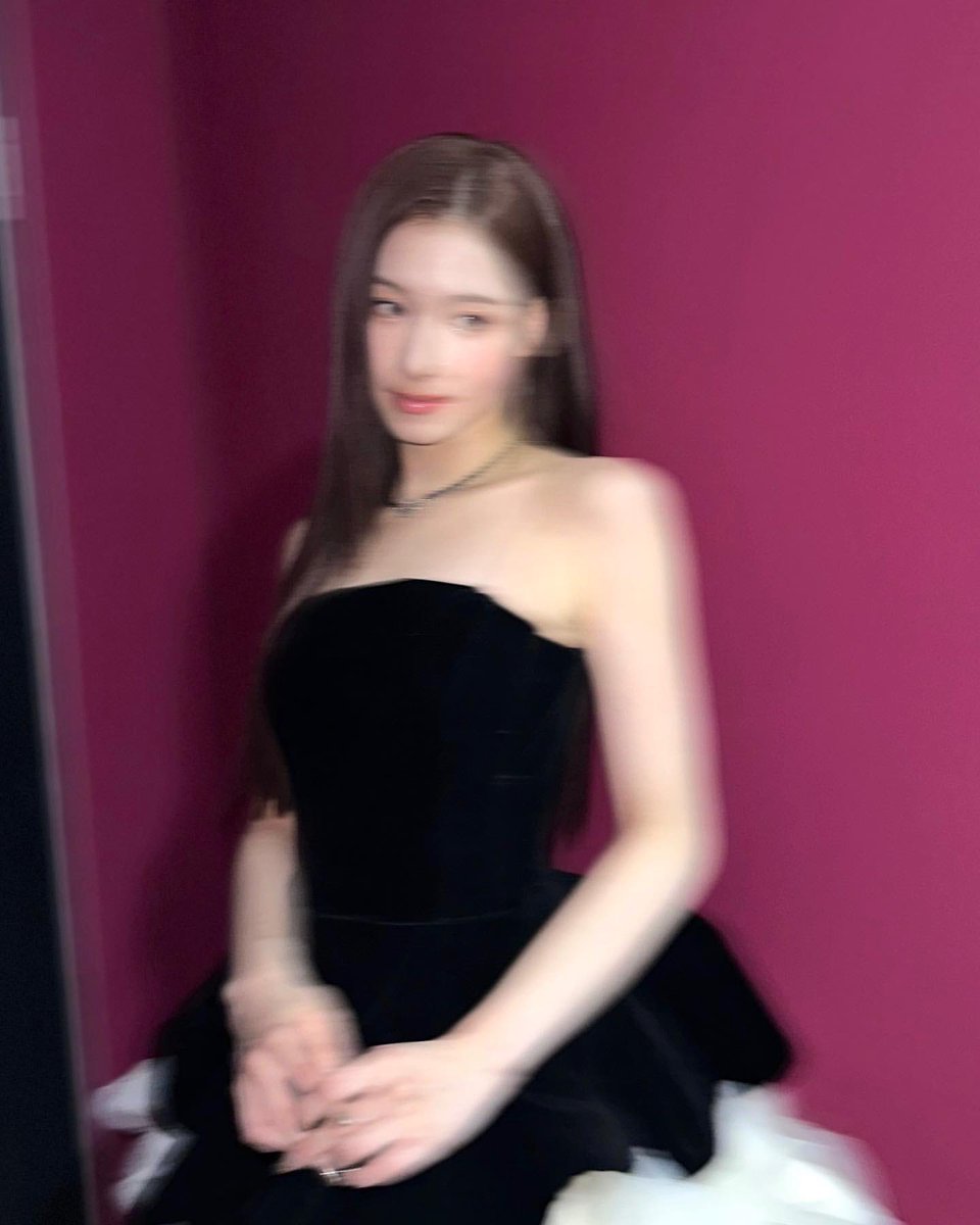 SANABESTGlRL's tweet photo. Sana instagram update https://t.co/lK4chV11HR__sana https://t.co/hGscYpNDIG