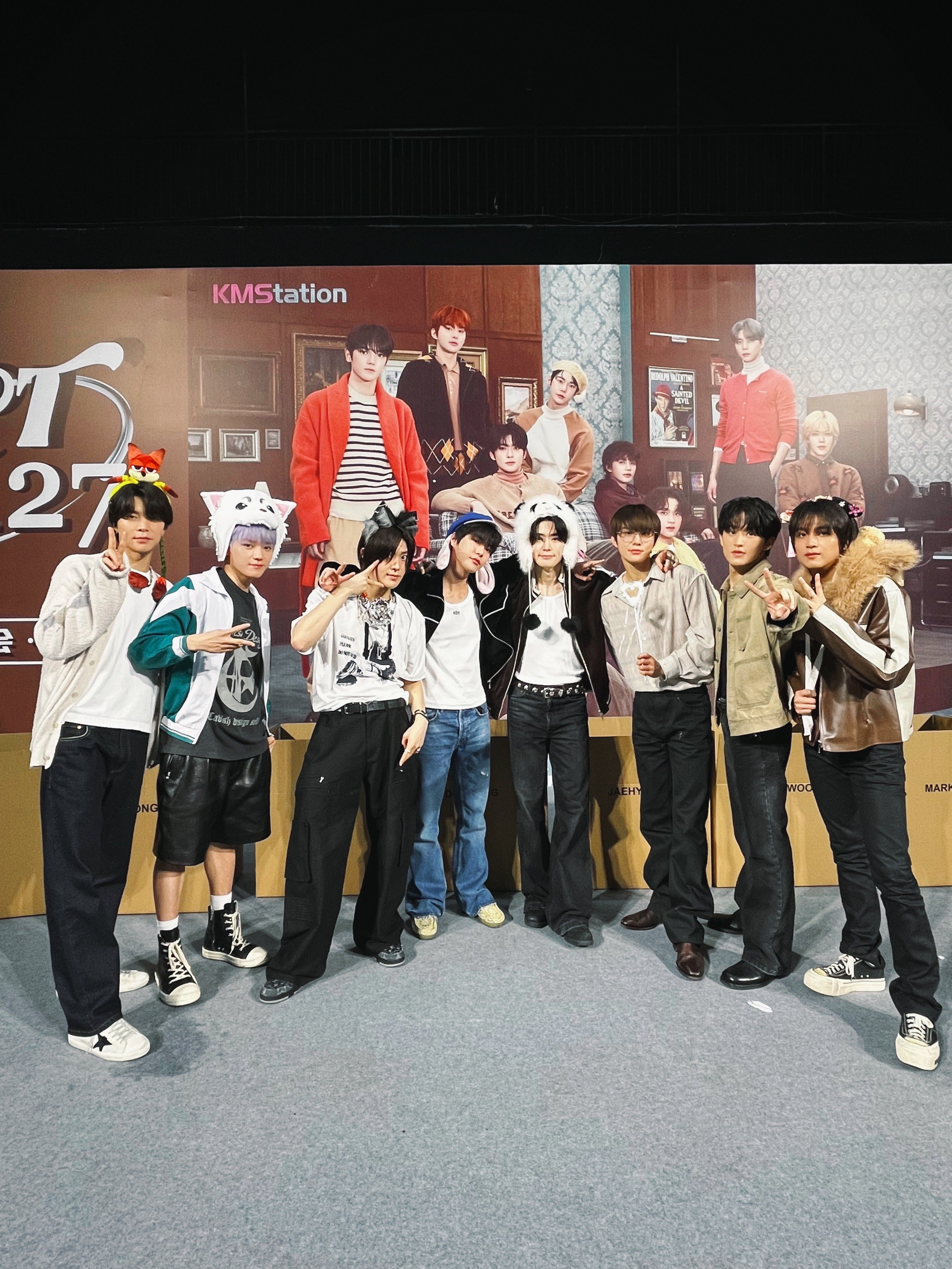Viral video sale museum twitter 2021