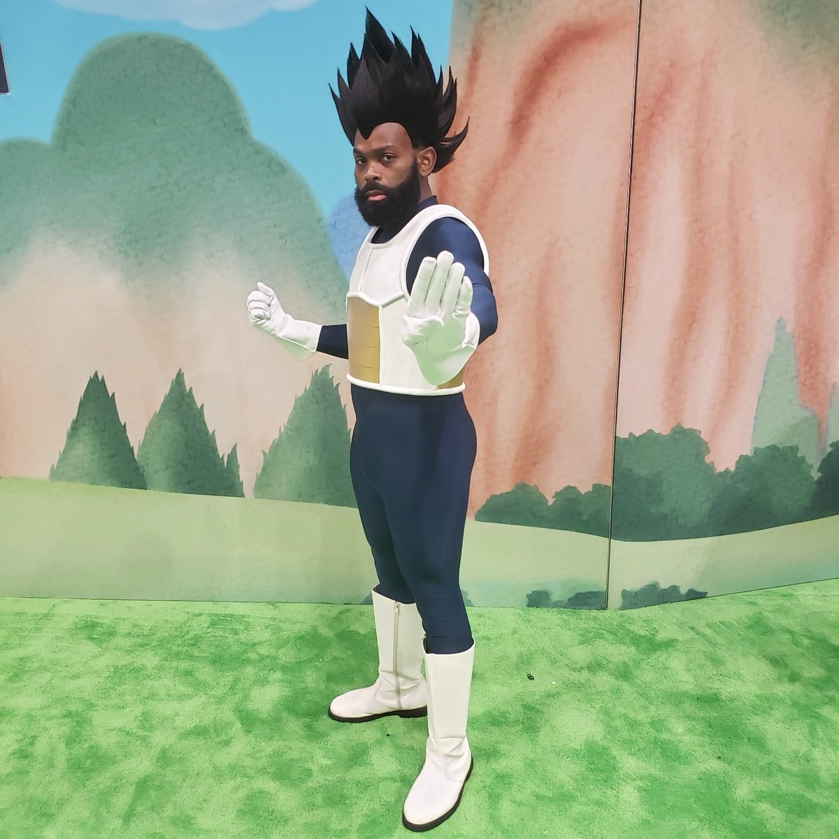 Reesau_'s tweet image. After I commended him for not basing his facial hair around his cosplay, he replied:
"Cosplay is just a hobbie, not a lifestyle..." 
Yeah... That's what I 1st thought.... 
#NYCC23 #NYCC2023 #NYCC  #RipAkiraToriyama #Vegeta