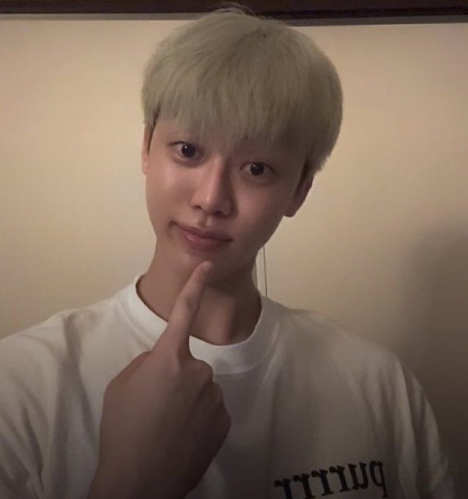 godxfjm's tweet image. “โกรธอะไร”

“เธอบอกเลิกเค้าทำไม เค้าเสียใจป่ะ”

“บอกเลิกตอนไหน”

“เมื่อคืนนี้ไงในฝันอะ”

“ผม ? โอ้ยน้อ”