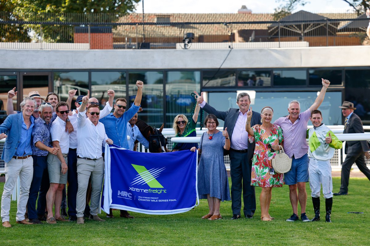 The Titan Of Choice team are up and about. A fantastic result for @gelagotisracing, Daniel Stackhouse and connections in the @XtremeFreight Country Mile Series Final.