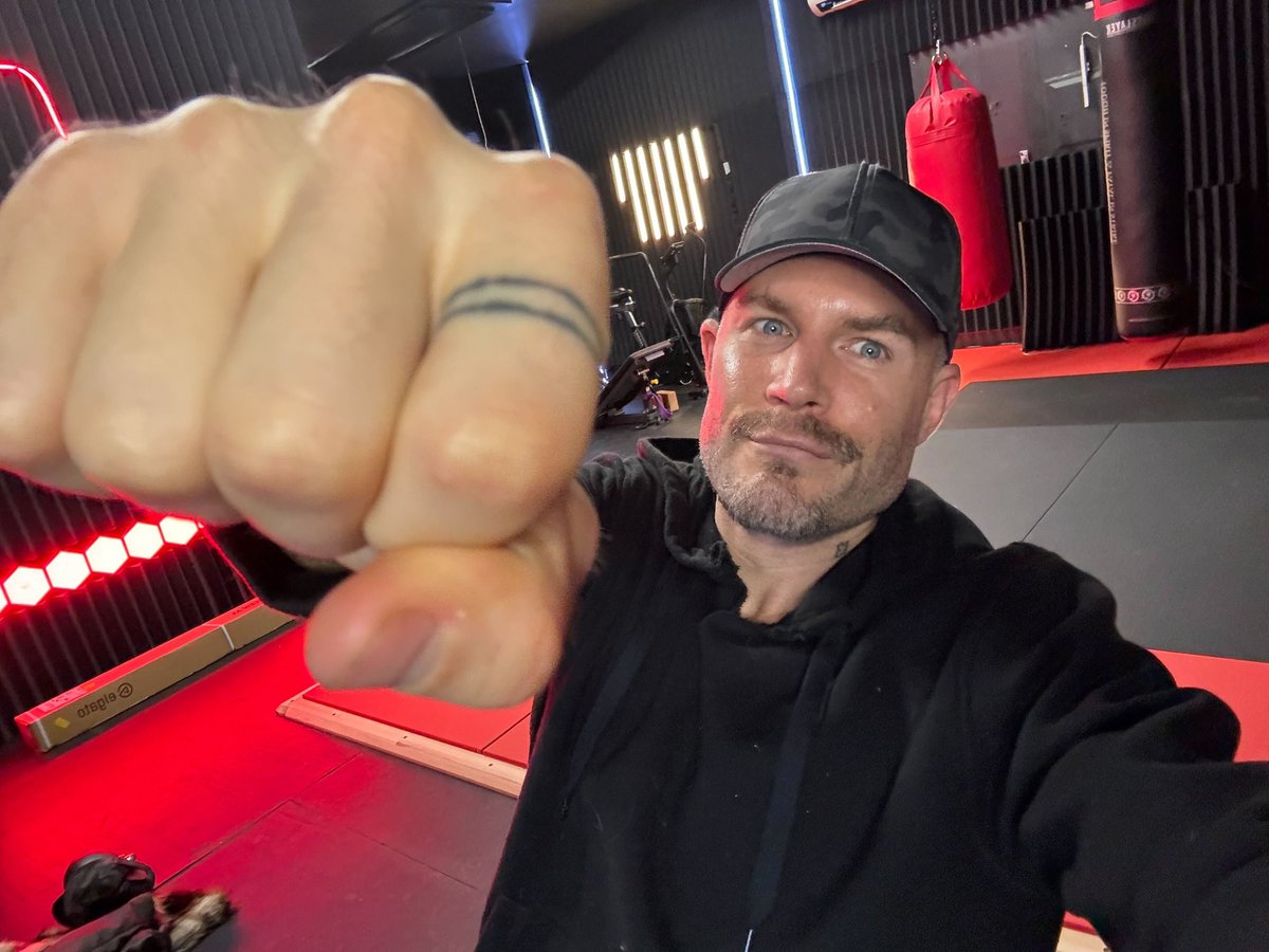 Alex Becker 🍊🏆🥇 tweet media