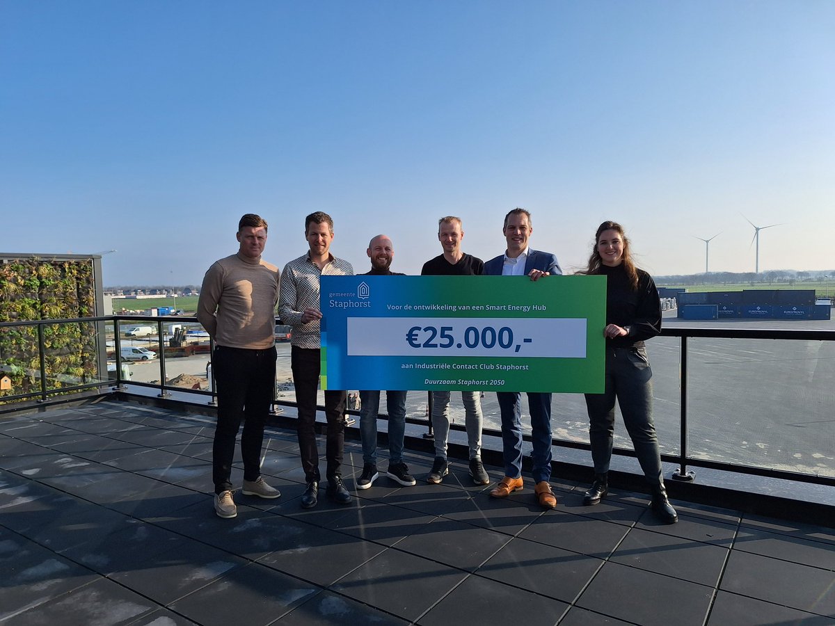 Typisch staaltje Staphorster durf: bedrijven en gemeente werken aan stroom voor de toekomst met het oprichten van een Smart Energy Hub. 

Het college van burgemeester en wethouders draagt daaraan € 25.000,- bij.
staphorst.nl/actueel