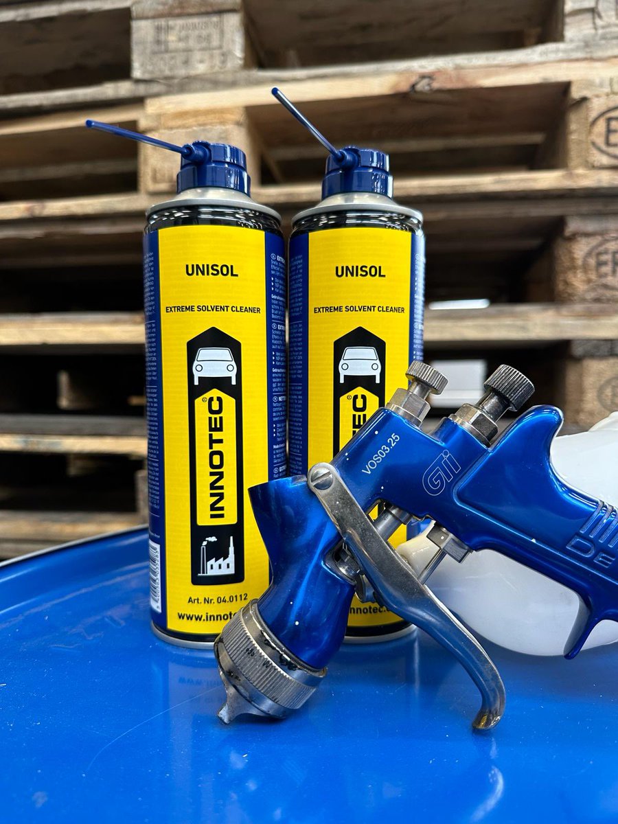 Pistoolreiniger - Unisol

Op zoek naar een krachtige reiniger die breed inzetbaar is? Unisol is speciaal ontwikkeld voor het effectief verwijderen van aangekoekte oliën, vetten, waxproducten, harsen, lijm, inktresten en ingedikte lakmaterialen, zowel water- als solventgedragen.