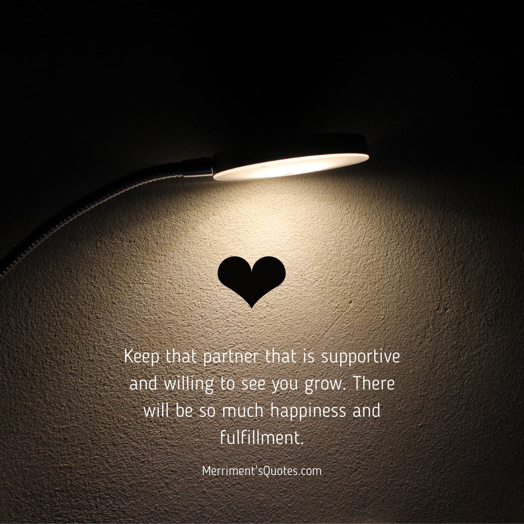 MerrimentSun's tweet photo. A reminder, folks!
#love #RelationshipAdvice  #lovefolks #writerslife #lovecoach #DreamsComeTrue https://t.co/68ELtav5ct