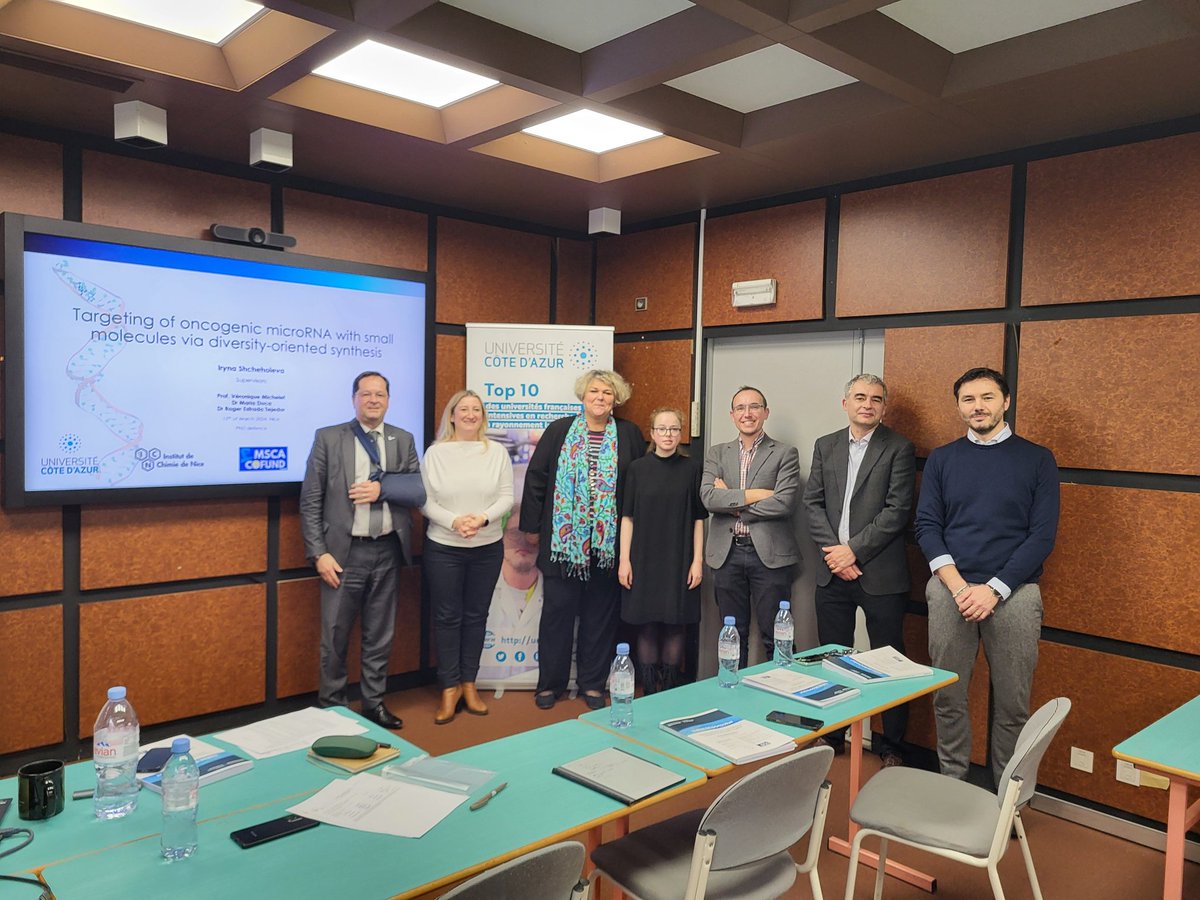 Congratulations to Iryna Shcheholeva for obtaining her PhD at University Côte d'Azur, Nice. Superb work on microRNA inhibitors. Congrats also to Prof. Michelet and Director Duca. Easy job as external referee with such quality work! @SynBioC @VMichelet06 @FbwUGent