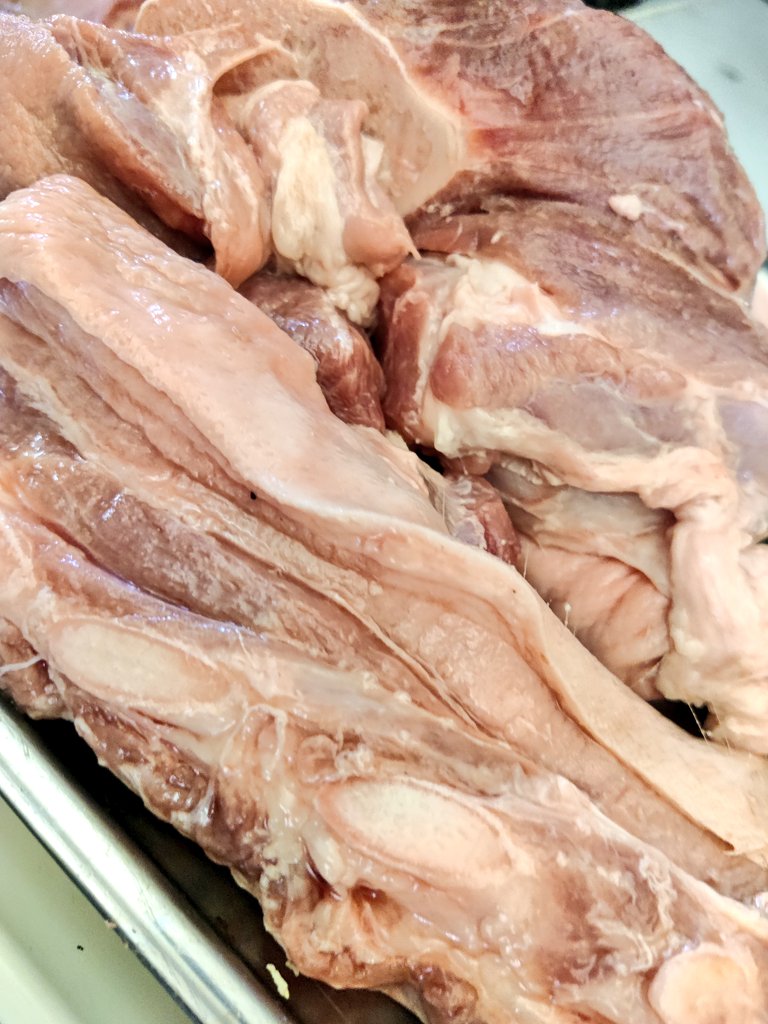 Pork Chops Available 😍😍

MK6000/ KG

Hit me up for nice meat
Retweet for Awareness ♥️
