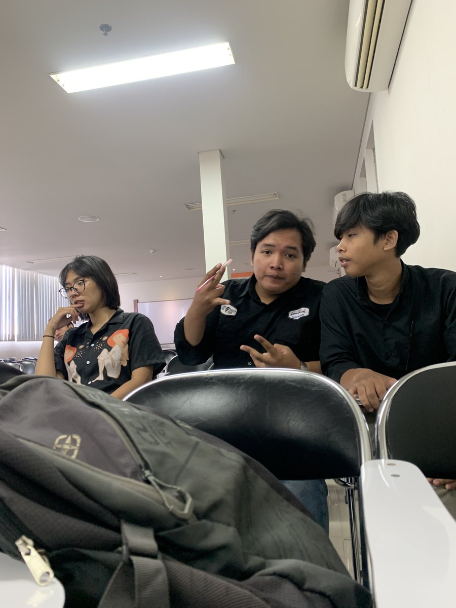 EgaChristianus's tweet photo. Mencoba mengatur waktu yang tidak mau diatur ditengah terpaan angin perkuliahan dan pekerjaan https://t.co/NxucYhS3A5