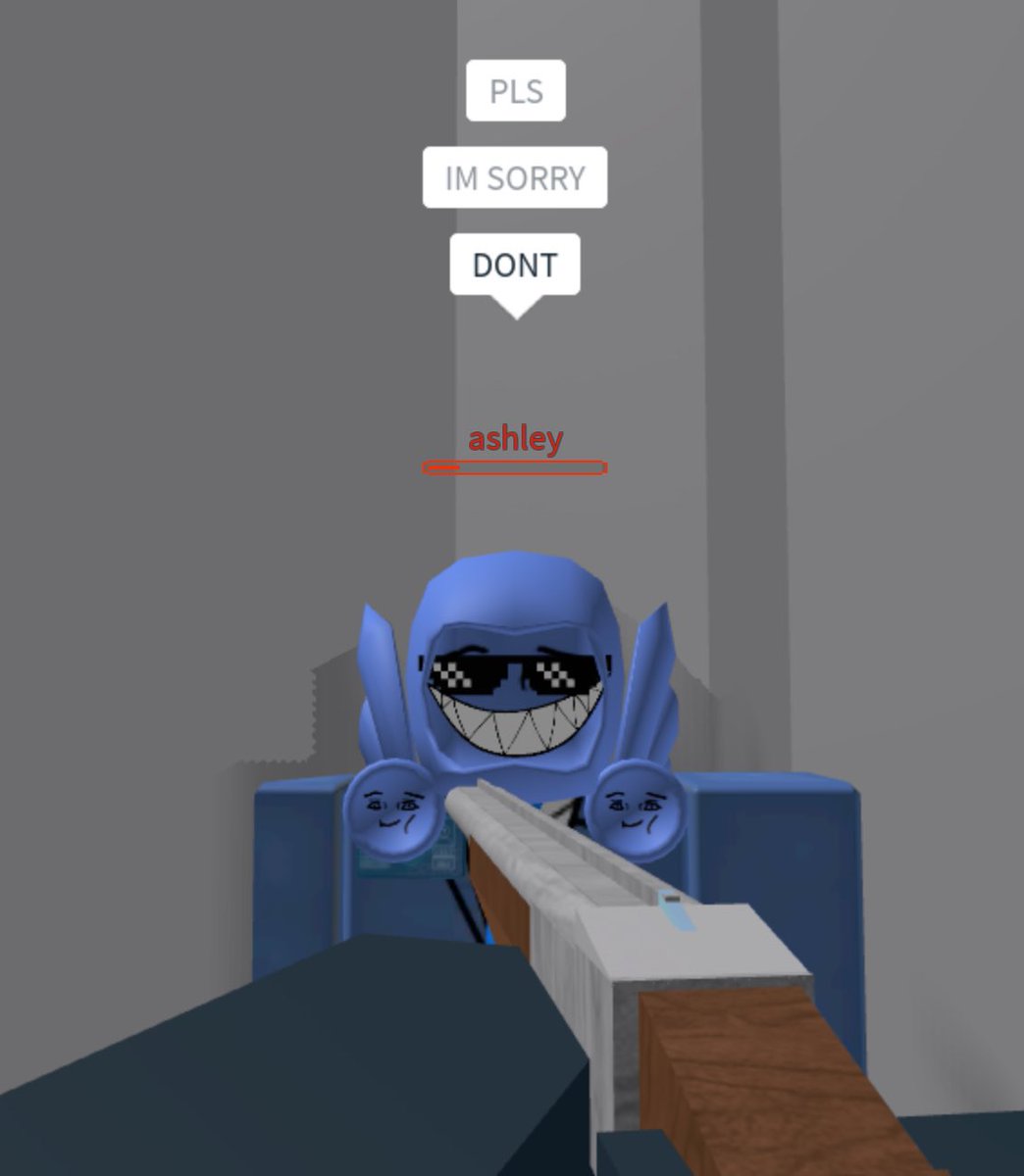 cosmoscite's tweet image. robbing the bank selfies with @neptisys and @hyperlovical !!!!! 😁😁😁😁😁😁😁

#slay #getrobbed #sofunny #NOOOBBSSSS #Rich #money #freemoney #freerobux