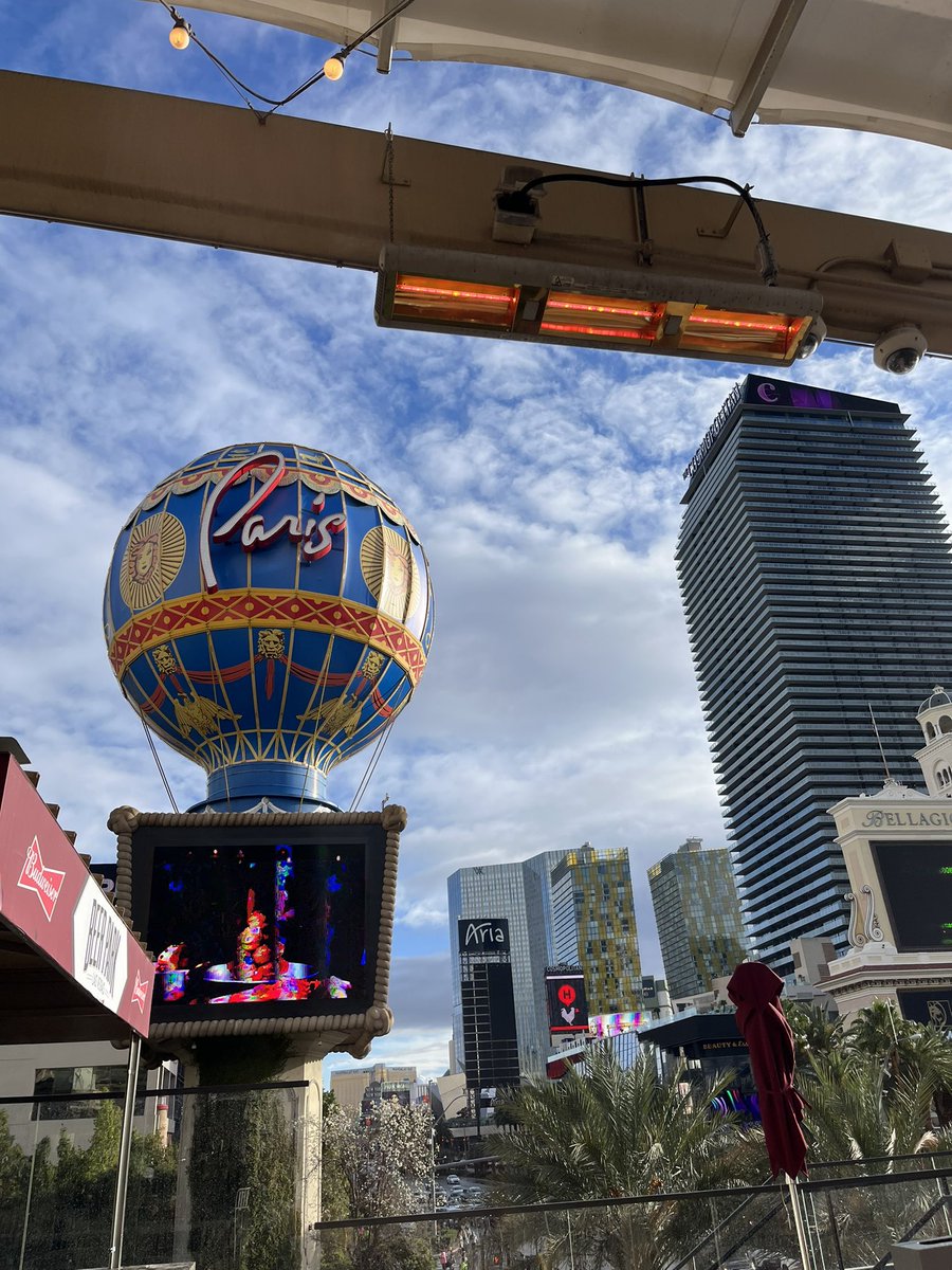 Yep - that’s a heater. In Vegas. 10°c. Rather chilly!