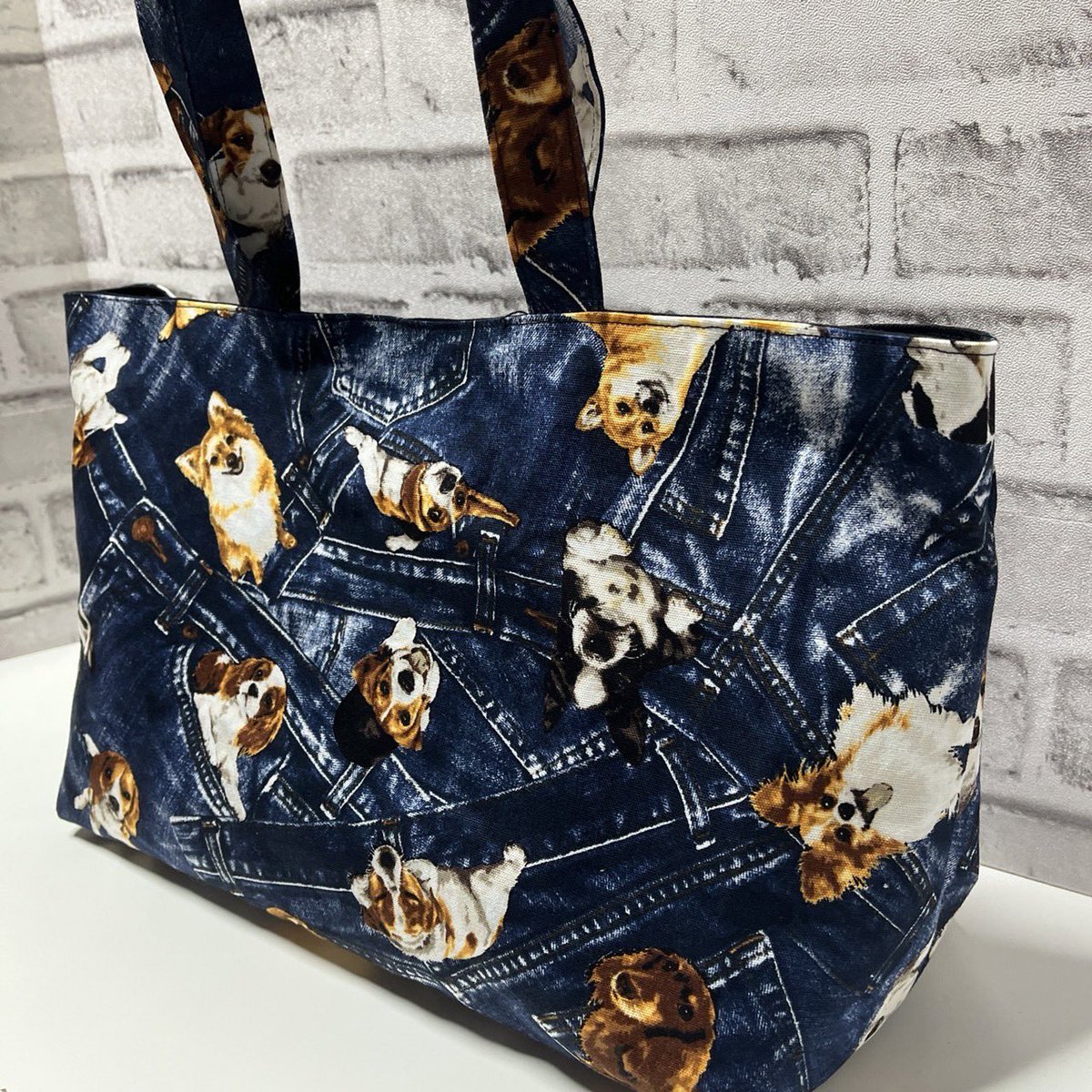 co_abag_'s tweet photo. 𓊆 トートバッグ 𓊇

犬柄❣️
サイズ ➜縦:22cm 横:42cm マチ:16cm

デニム×わんちゃん🐶💙🐶💙🐶💙

#ハンドメイド #トートバッグ
#ハンドバッグ #デニム #犬 https://t.co/sA1sbhV7HP