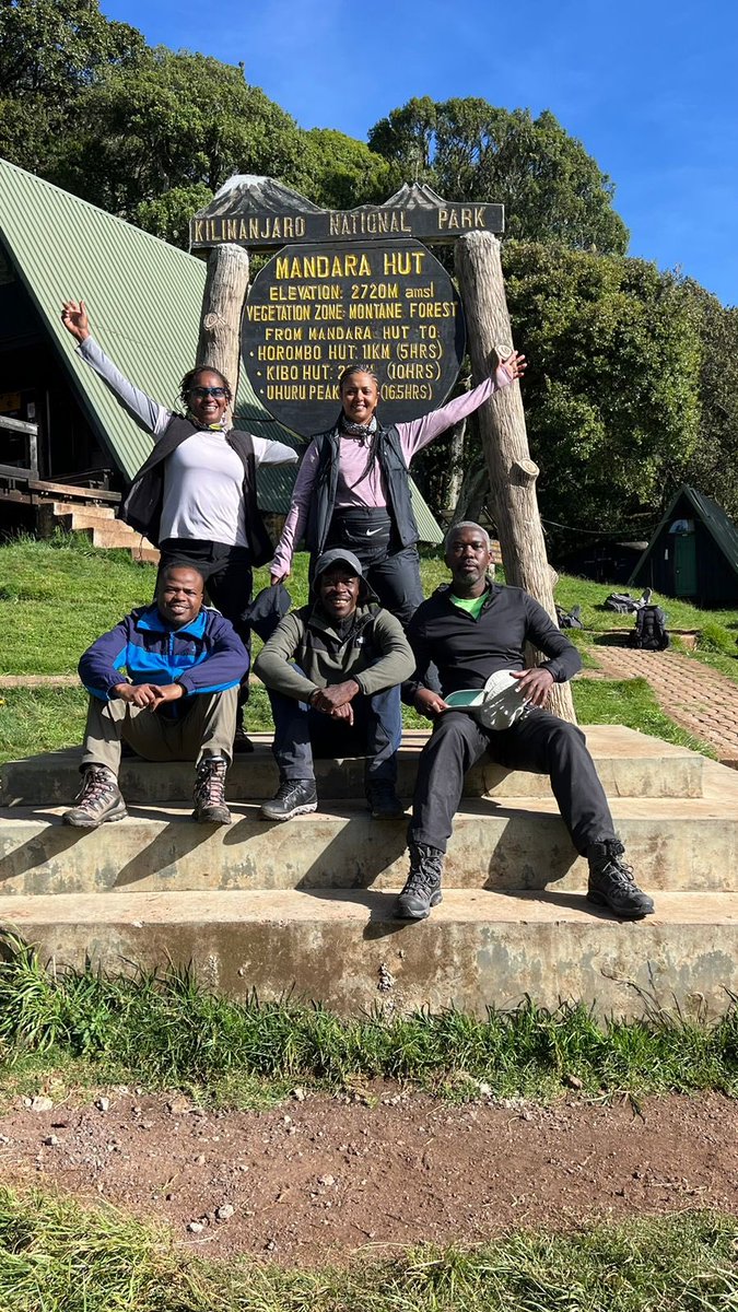TTipwa's tweet image. Day 2: Trekking from Mandara Hut to Horombo, “above cloud level” tantalizing glimpses of the summit ahead 🏔️ #Kilimanjaro #AboveTheClouds #SummitViews”#tipwatipwa #hikingadventures #hikingkilimanjaro