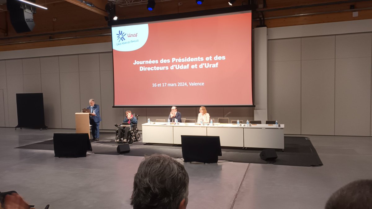 udaf_53's tweet photo. L'UDAF de la Mayenne est présente à la journée des Présidents &amp; Directeurs d'UDAF ! 
#familles https://t.co/9fNFQ5sPjc