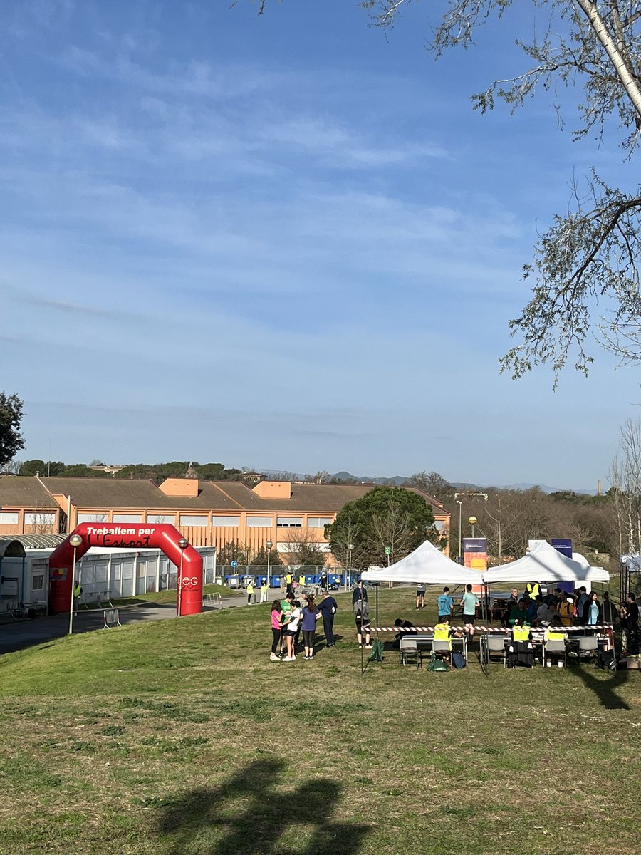 Patronat Politècnica (@patronateps) on Twitter photo Un clima ideal per a la celebració de la #CursaEPS patrocinada per nosaltres, on els beneficis aniran destinats a la <a href="/GironaEst/">Fundacio Girona Est</a>! 5km per gaudir, fer esport i germanor. <a href="/UdGPolitecnica/">Escola Politècnica Superior #50EPS</a> Un clima ideal per a la celebració de la #CursaEPS patrocinada per nosaltres, on els beneficis aniran destinats a la <a href="/GironaEst/">Fundacio Girona Est</a>! 5km per gaudir, fer esport i germanor. <a href="/UdGPolitecnica/">Escola Politècnica Superior #50EPS</a>