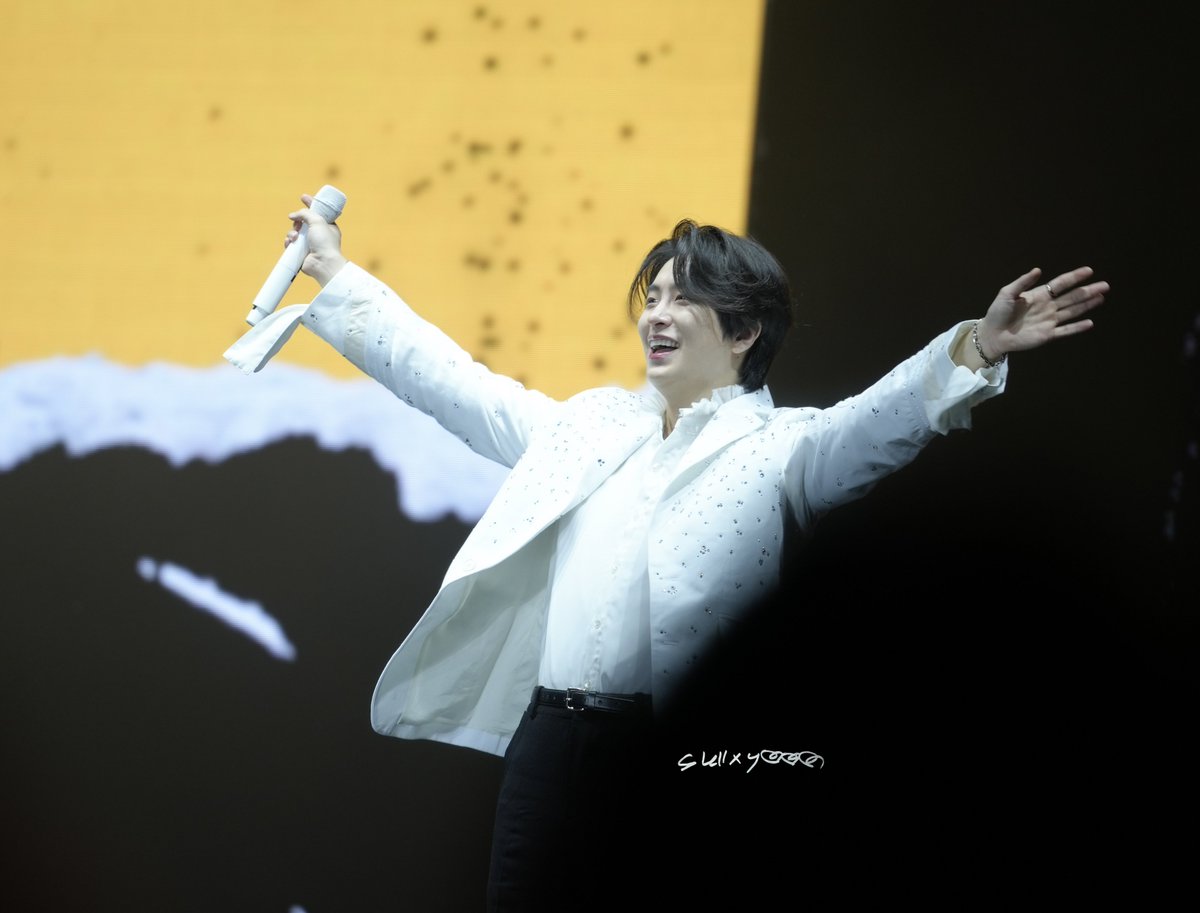 skiixy's tweet image. ทรงแย้มพระสรวล โบกพระหัตถ์ และกัดลิ้น 💖✨💖✨

#2024YOUNGJAEinBKK_D1
#2024YoungjaeinBKK
#youngjae #영재