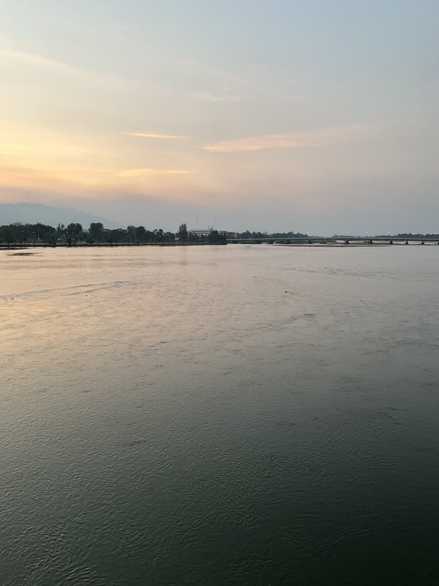 โชคดีเหลือเกินที่เราได้เจอกัน