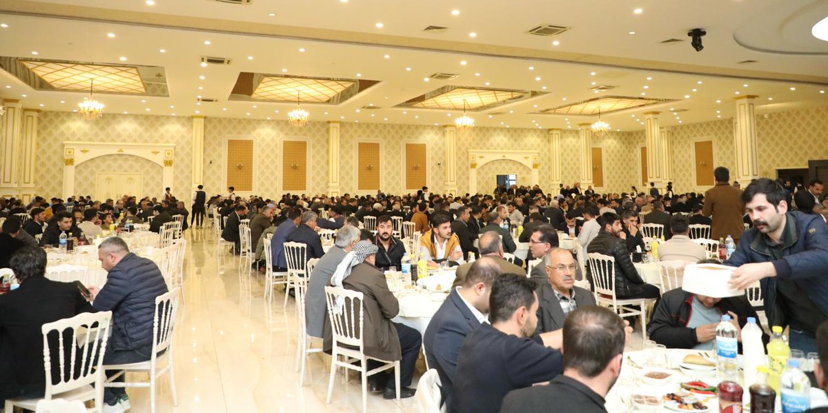 Dün iftarda Acem Derneği’nin sofrasına, İl Başkanımız <a href="/ahmetyetimoglu_/">Ahmet Yetimoğlu</a>  ve Eyyübiye Belediye Başkan adayımız <a href="/MehmetEkinci63/">Mehmet EKİNCİ 🇹🇷</a>  ile birlikte misafir olduk.

Şanlıurfa’mızın Refahı için çıktığımız kutsal yolda her geçen gün destek görmek bizlere çalışma azmi veriyor.

Böyle güzel