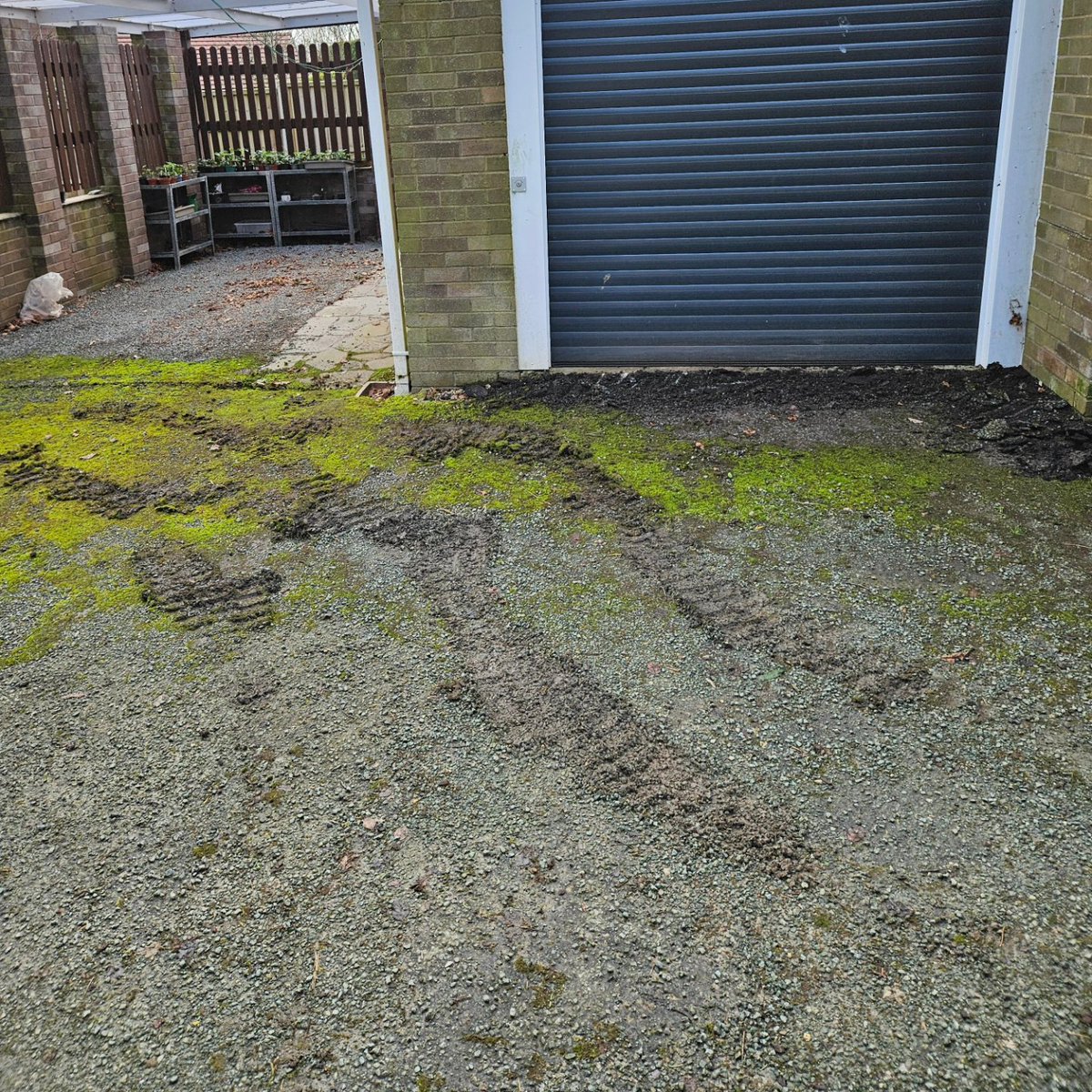 toffsgroundworks (@carlpenrose) on Twitter photo Anthracite is the blend of this uv stable resin bound driveway we have transformed in Oswestry, unlimited blends & colours available. Free quotes & advice toffsgroundworks@live.co.uk 01691 653769/07881 844920 Carl look at before & after photo's #resinbound ##UVstable #Oswestry Anthracite is the blend of this uv stable resin bound driveway we have transformed in Oswestry, unlimited blends & colours available. Free quotes & advice toffsgroundworks@live.co.uk 01691 653769/07881 844920 Carl look at before & after photo's #resinbound ##UVstable #Oswestry