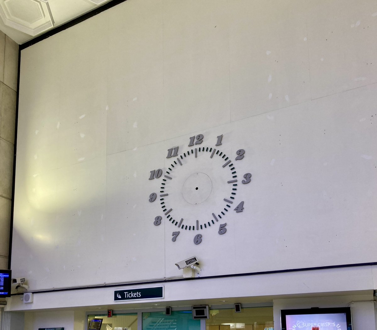 Bad news from Chichester’s Festival of Britain-styled station (for which I have a soft spot; many details lost but would be restorable if anyone had the inclination). Its best remaining feature is the ticket office clock, but its hands have been missing for several weeks…