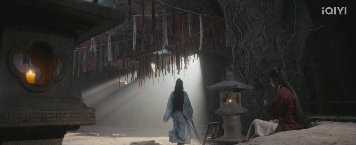 myspace1093's tweet image. #ตี๋ฮวา
ซีนขอเลือดนี่ฉันงงมาก ยัยบัวคือเดินฉับๆเข้ามา บอกอาเฟยว่า 'ขอเลือดเจ้าหน่อย' แล้วพี่อาเฟยก็คือ ปาดให้ตรงนั้นเดี๋ยวนั้น แถมยื่นดาบ (ที่เปื้อนเลือดตัวเอง) ให้น้องบัวไปง่ายๆอีก ตอนดูกุอึ้งมาก .. ได้เหรอคะพี่? 😂 นั่นเลือดพี่นะ พี่กรีดเลือดให้เค้าหน้าตาเฉยเลยเหรอ…