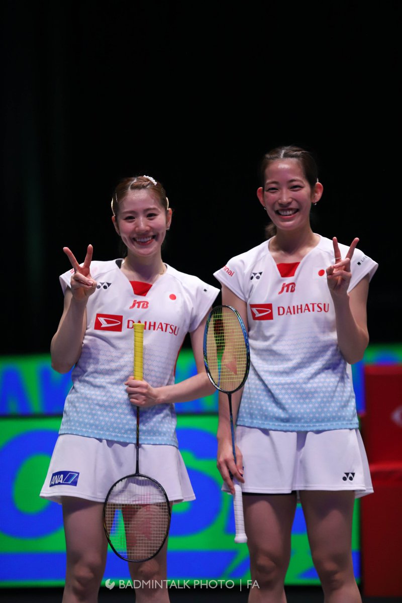 Ini yang kalian tunggu2… wallpaper Shida 😜