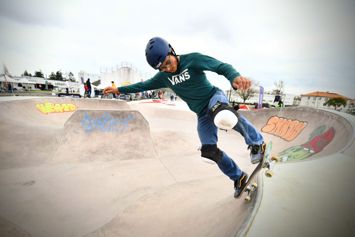 🛹 🛴 Le nouveau skatepark du complexe Rébeilleau est à l'honneur à l'occasion de l'#UrbanDay, une journée dédiée aux pratiques urbaines. 👉 Initiations et démonstrations ont ponctué la matinée et continuent jusqu'à 18h30, au skatepark et au @ParcExpoGP.