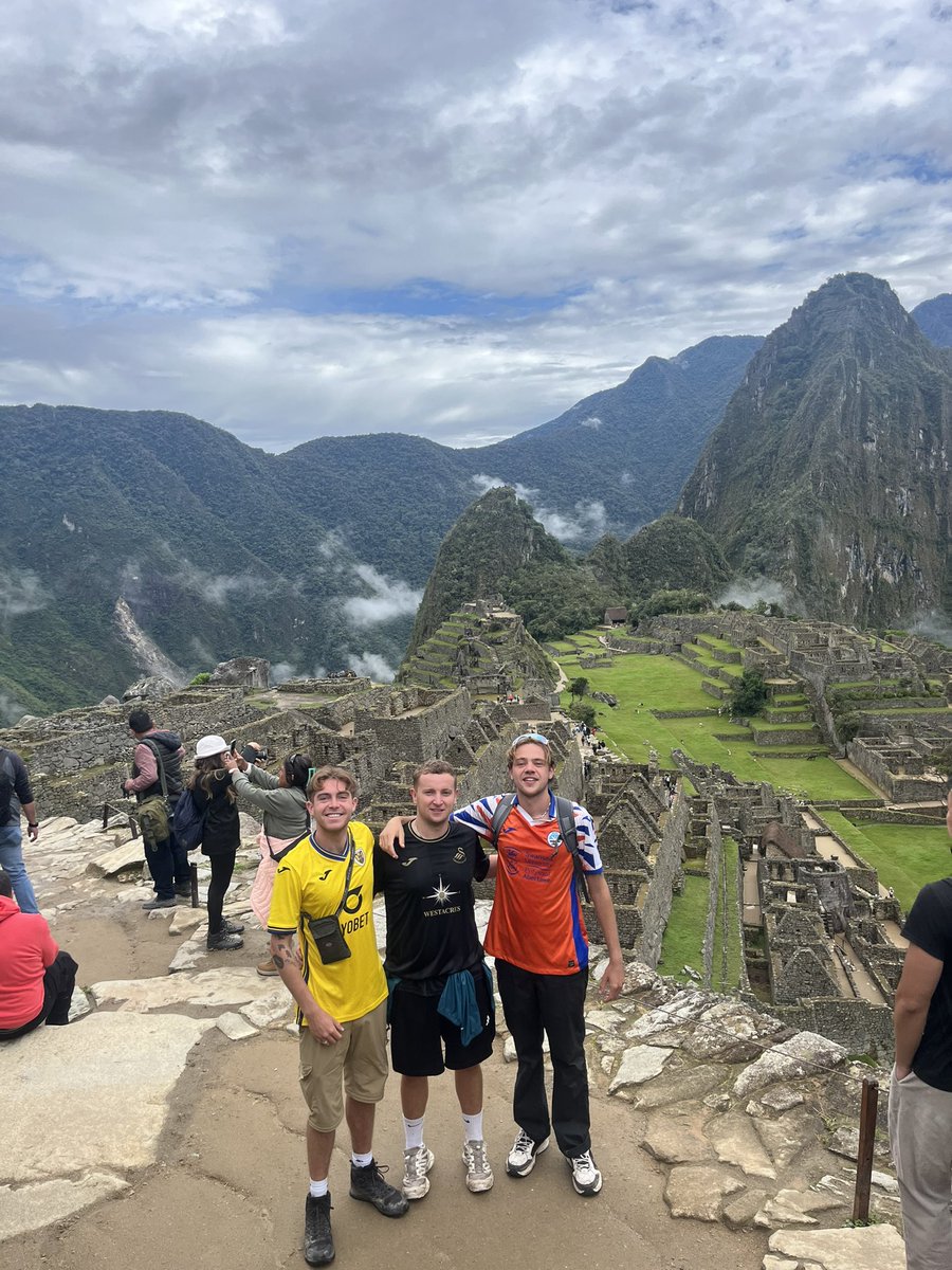 Sam, sam and Cai watching the derby from the top of Machu Picchu #jacksathome @SwansOfficial