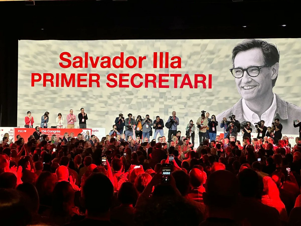 pscrodadebera's tweet photo. Salvador Illa, proclamat Primer secretari del PSC per unanimitat.
#AraTocaCatalunya #MoyaxRdB #SOMcanvi #SOMalternativa #SOMpoble #RDBtestimo #RdB #PSC /♥️ https://t.co/mX1eyuMbBq