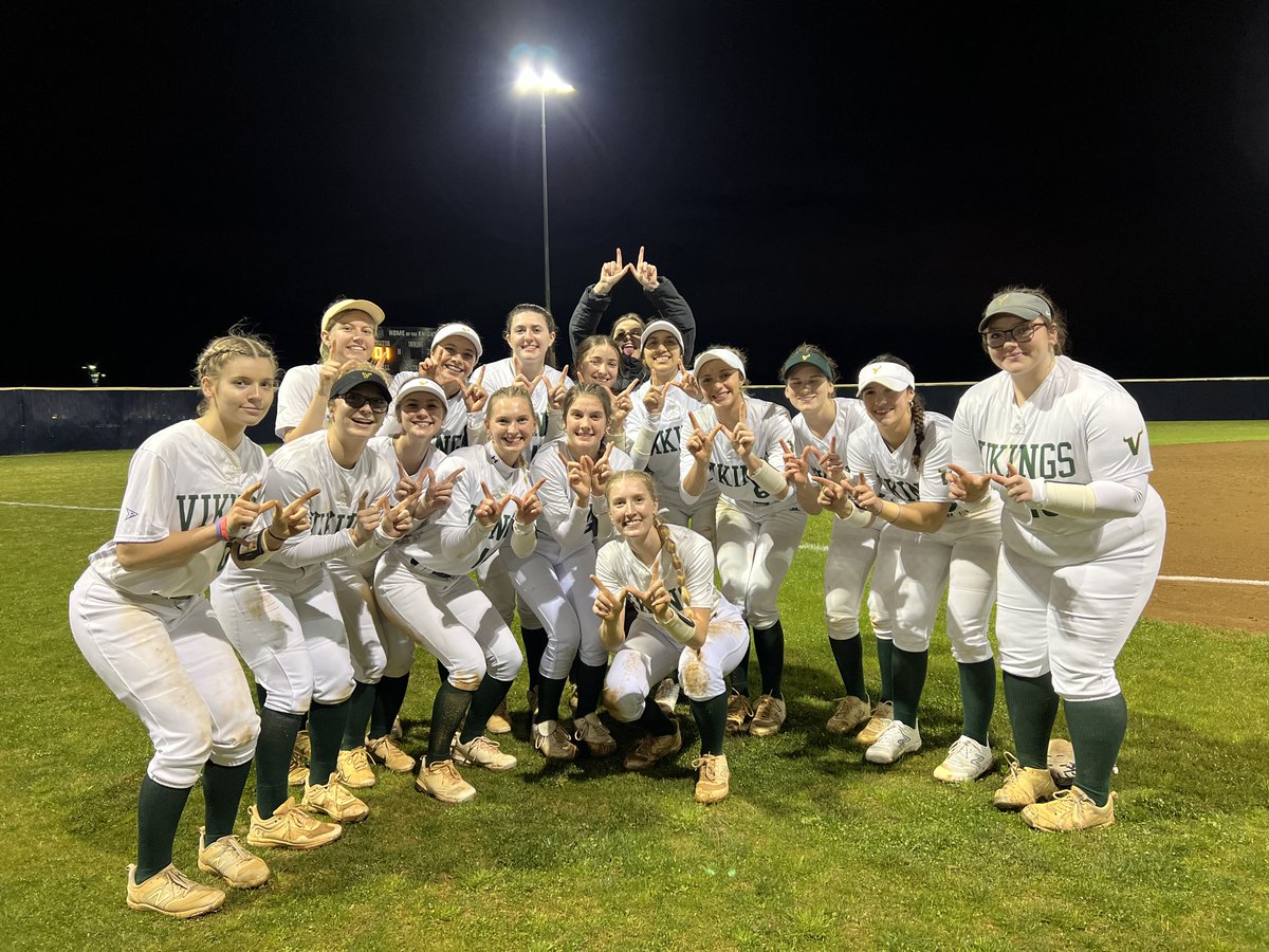 Vikings nabbed the win at Champe last night with a final score of 8-4! Next up, they travel to Briar Woods on Tuesday to face the Falcons. #TE4M 

<a href="/LoCoSports/">LoCoSports</a> @LTMsports <a href="/WashPostHS/">WashPost HS Sports</a> <a href="/LVHAthletics/">Valley Sports</a> <a href="/LVHS_official/">Loudoun Valley HS</a> <a href="/ValleyBoosters/">Loudoun Valley Athletic Boosters</a>