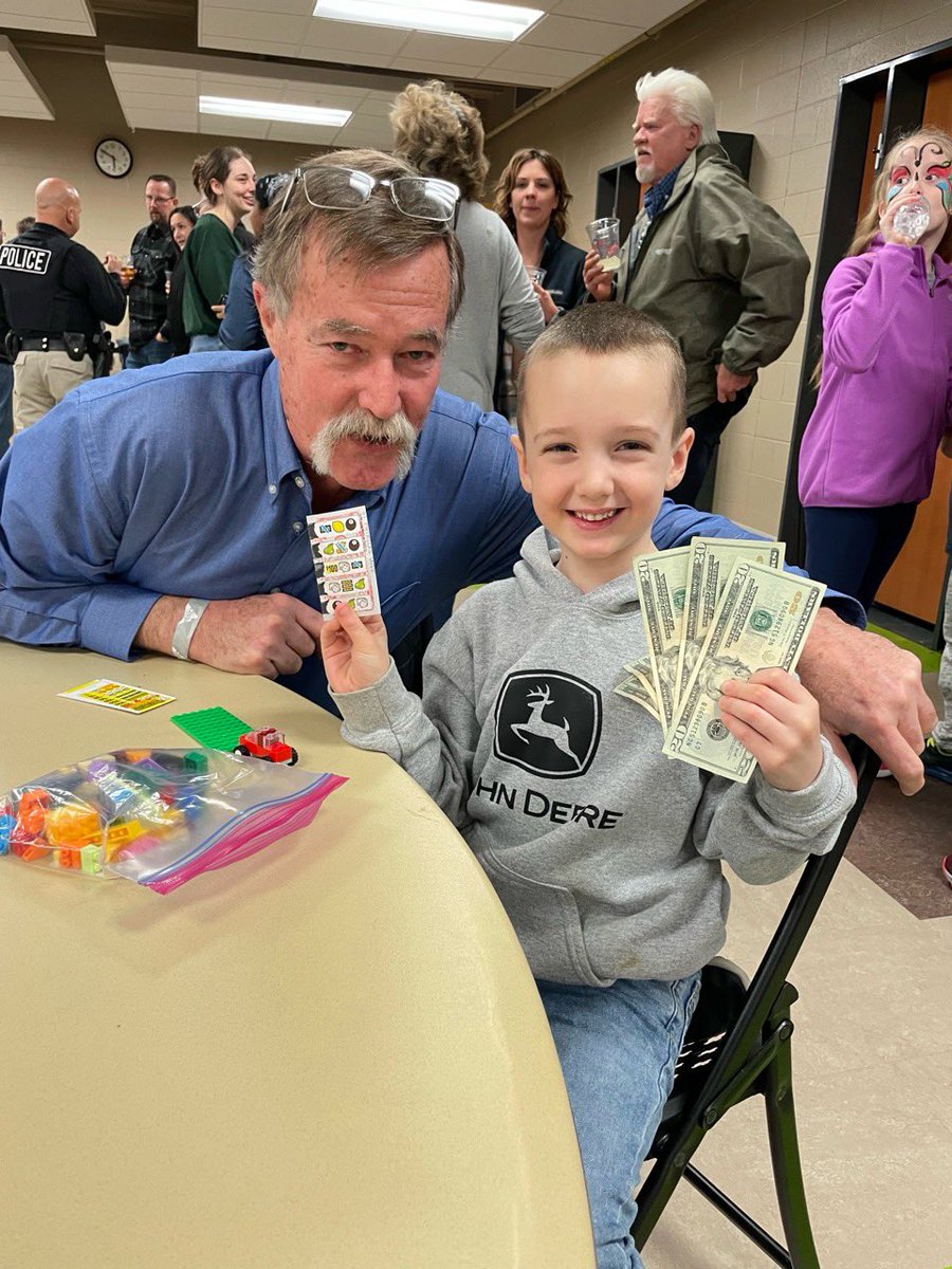 Sarah Zimmerman tweet media