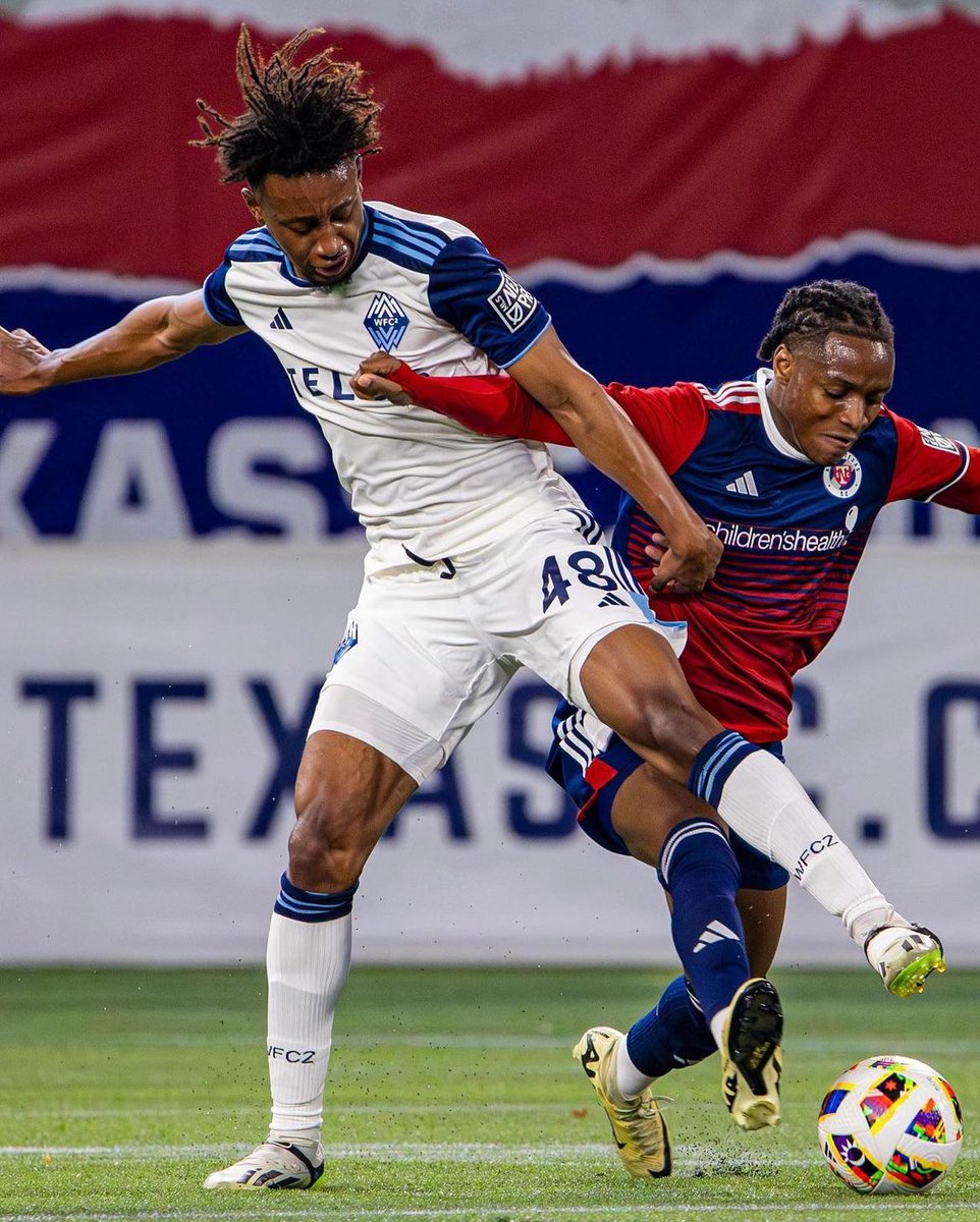 Malcolm Simmons (2003) started the 1st game of the season for the Whitecaps 2 yesterday.

Playing as a 6, he helped VWFC2 keep a clean sheet and converted his penalty in shootout.

9 challenges won (most of both teams)
2/2 dribbles
88% passes completed
5 passes in the final 3rd