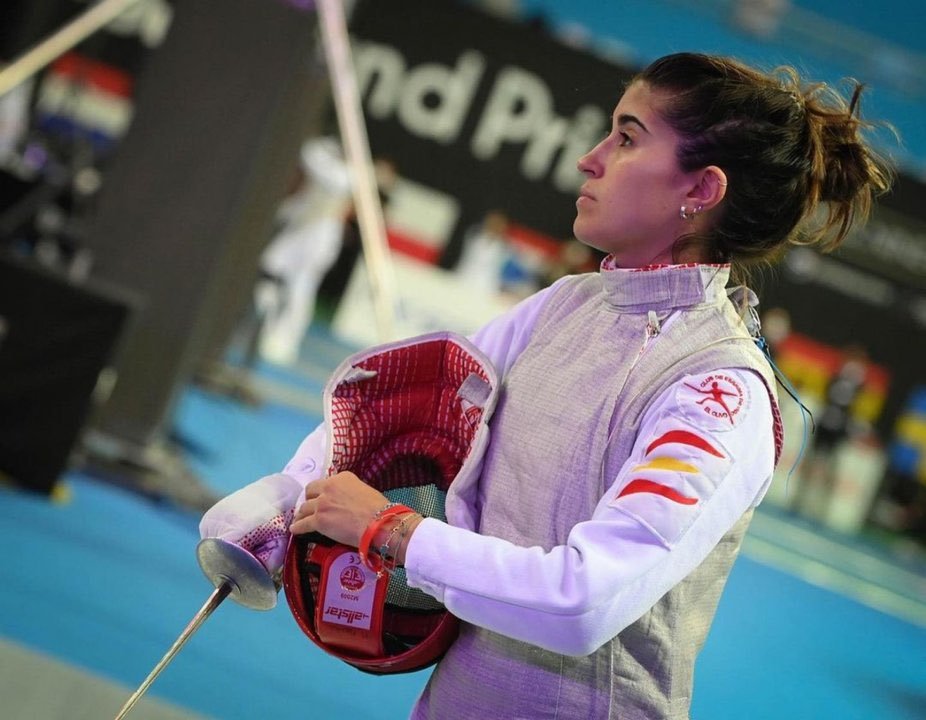 🤺#Esgrima | Copa del Mundo Florete (Washington)

Poules:

A la previa:
✅Ariadna Tucker (3v/3d)
✅María Mariño (3v/3d)
✅Teresa Díaz (4v/2d)
✅Andrea Breteau (4v/2d)
✅Sofía Gaydos (2v/4d)

❌Ariadna Castro, eliminada al firmar dos victorias y cuatro derrotas.