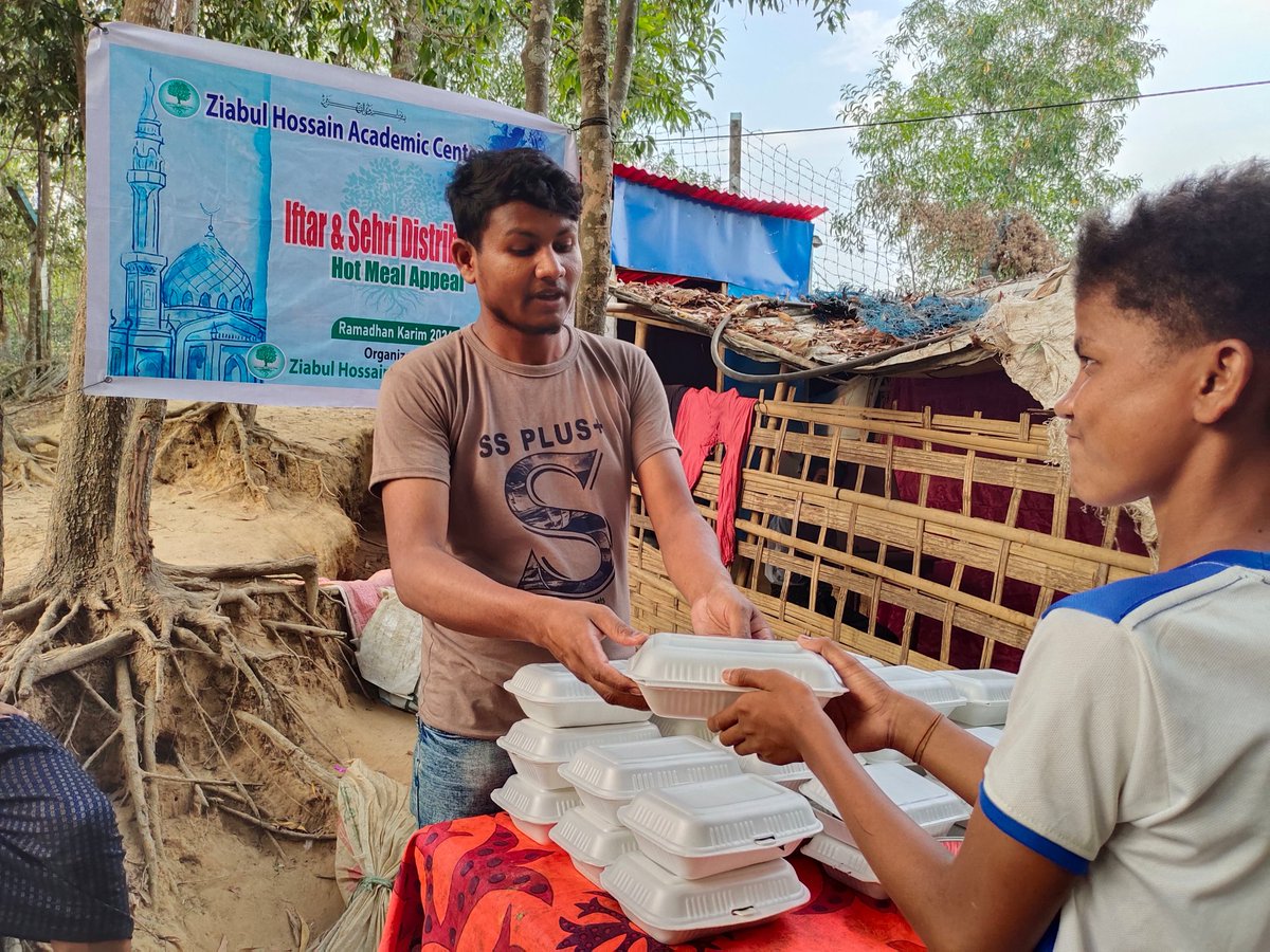 ziya_bol88455's tweet photo. With each donation, YOU DRAW A SMILE and EARN THE REWARD OF MERCY and charity in https://t.co/9zFRykdjNU meal appeal for Sehri to needy family
#Ramadan2024
#iftardistribution
#SehriDistribution 
#makingeveryonehappy
Continue your support 
Ziabul Hossain Academic Center
@Follower https://t.co/icLSXGCcmO