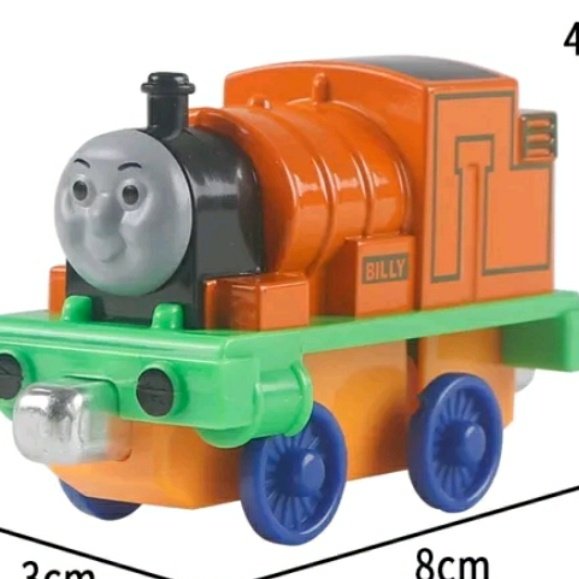 thomas is h̶e̶r̶e̶ tweet media