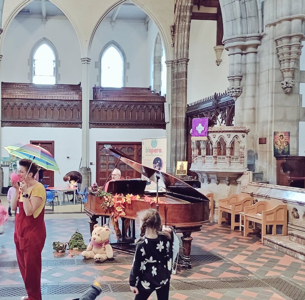 We took our baby to @BOpera's Spring Concert this morning. She had so much fun clapping and dancing along! 🎼🌸🎹🪻🎶