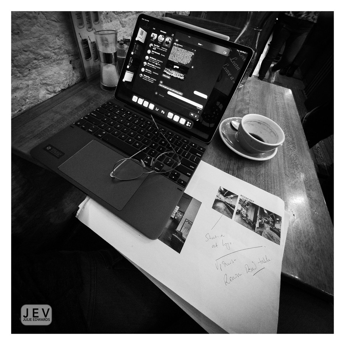 Pre-shoot prep .. Running through the brief (again) & Clearing up my notes #cafe #coffee #photographer It’s not always a case of “just picking up a camera” #jurycafe